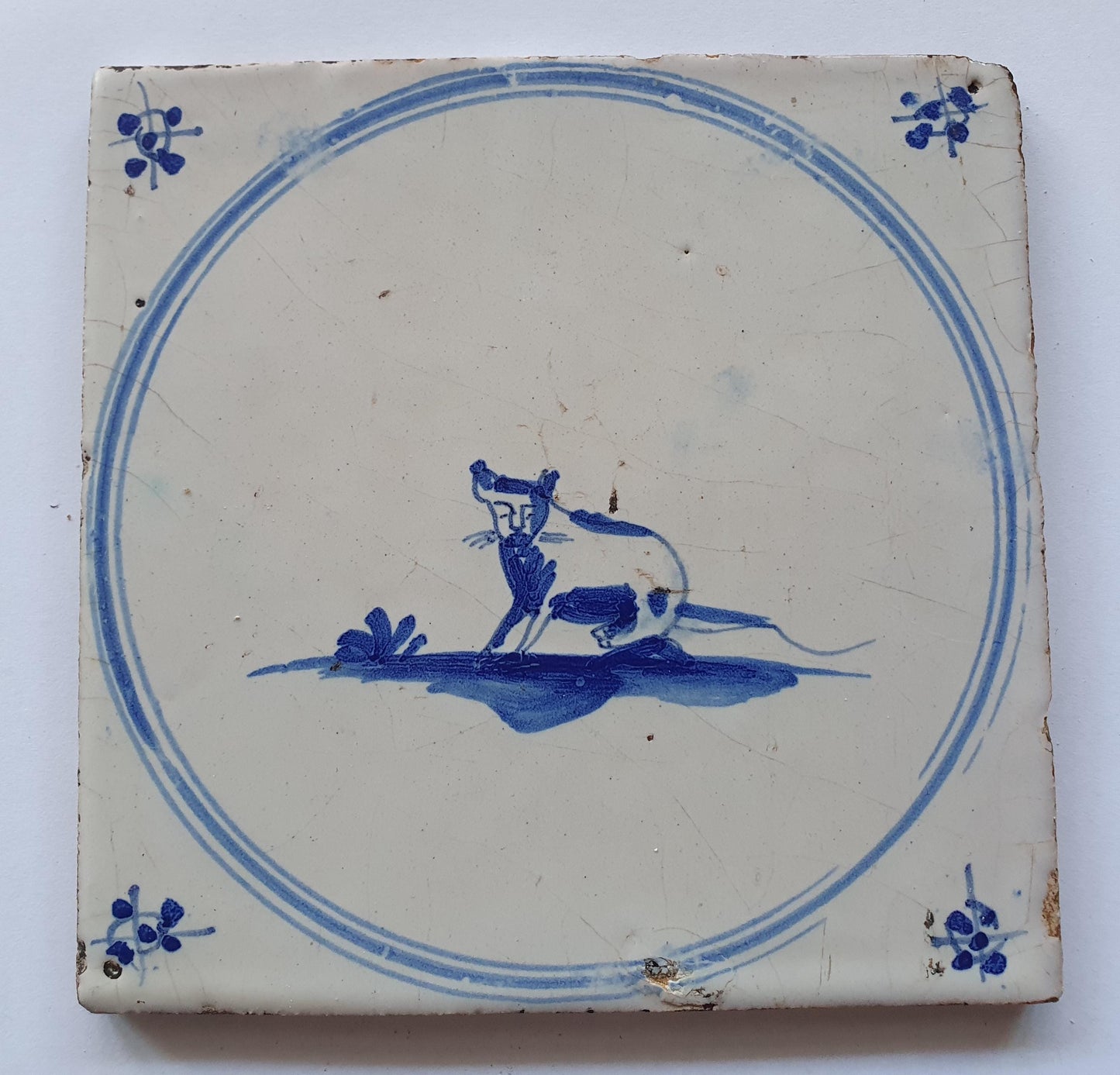 This charming Delft tile was made around 1780 and is of the iconic 'Springer' type.