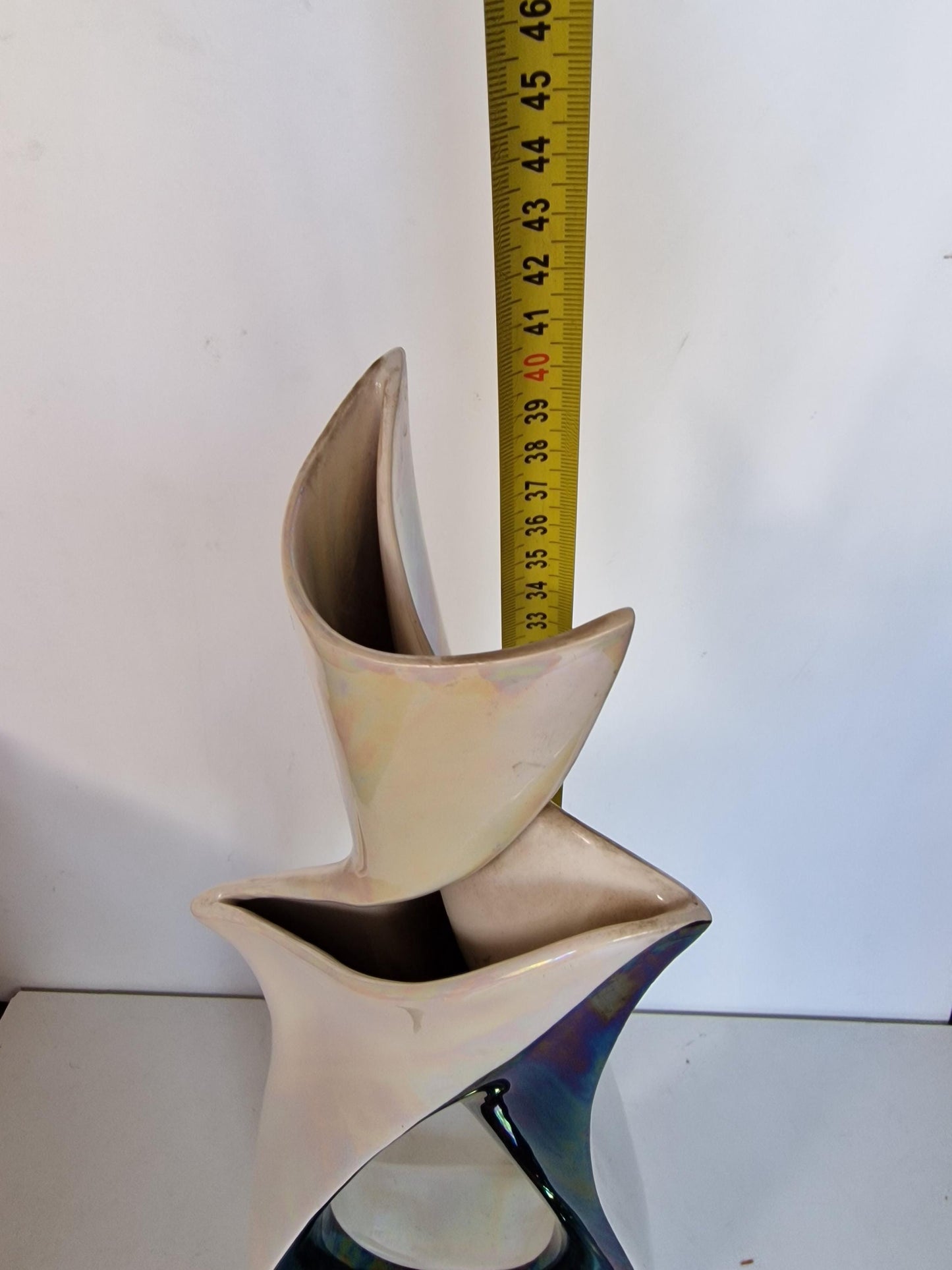 camillo lusso (1919-1990) Turin, Italy - ceramic centerpiece vase in white and lusterglaze, midcentury