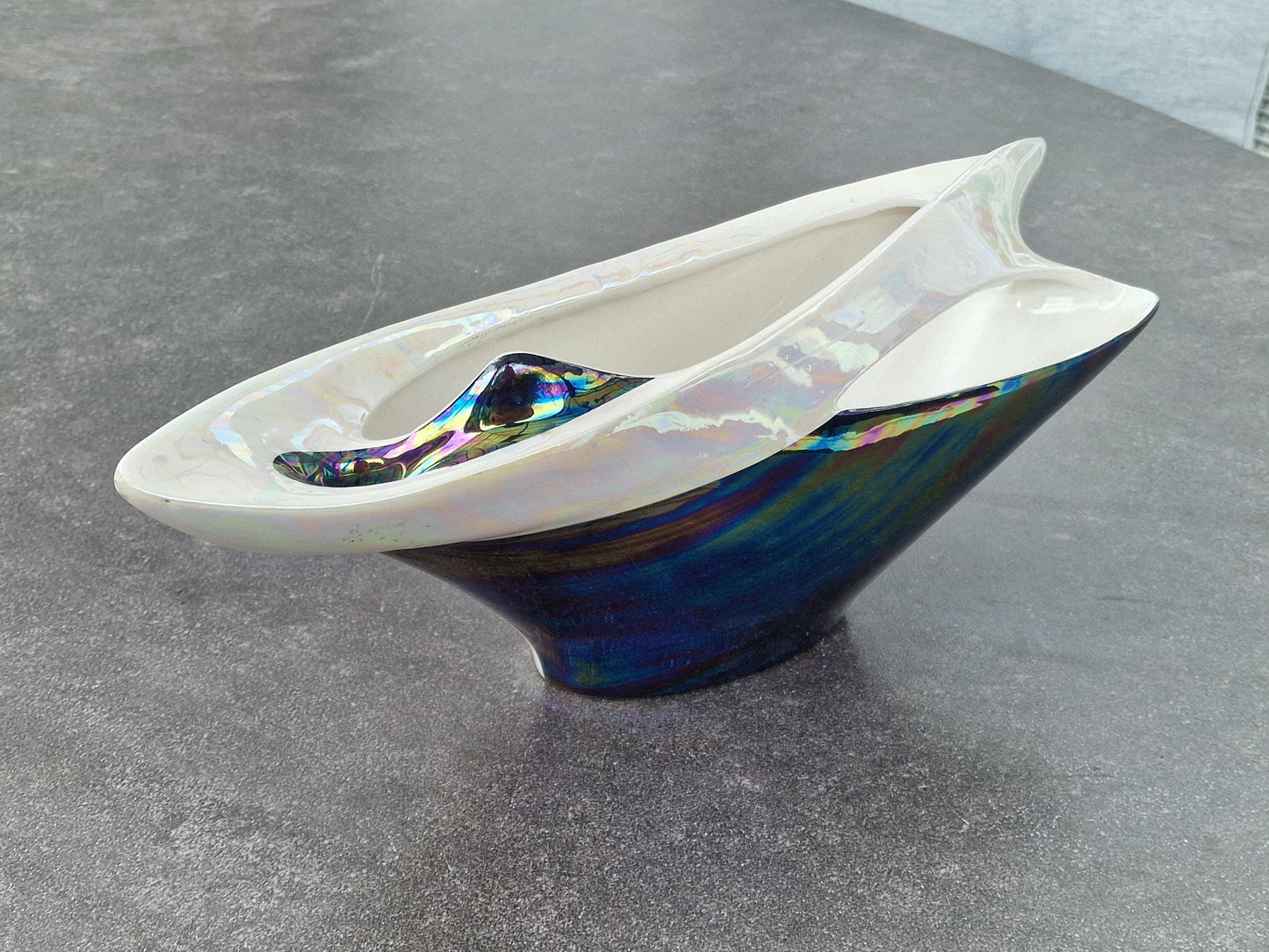 camillo lusso (1919-1990) Turin, Italy - ceramic centerpiece vase in white and lusterglaze, midcentury