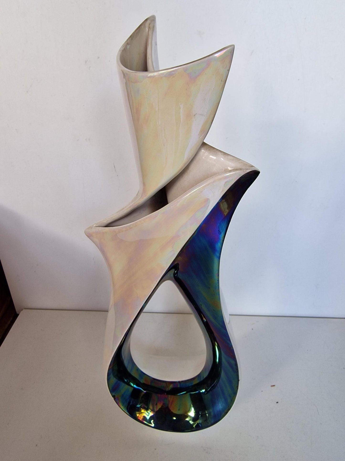 camillo lusso (1919-1990) Turin, Italy - ceramic centerpiece vase in white and lusterglaze, midcentury