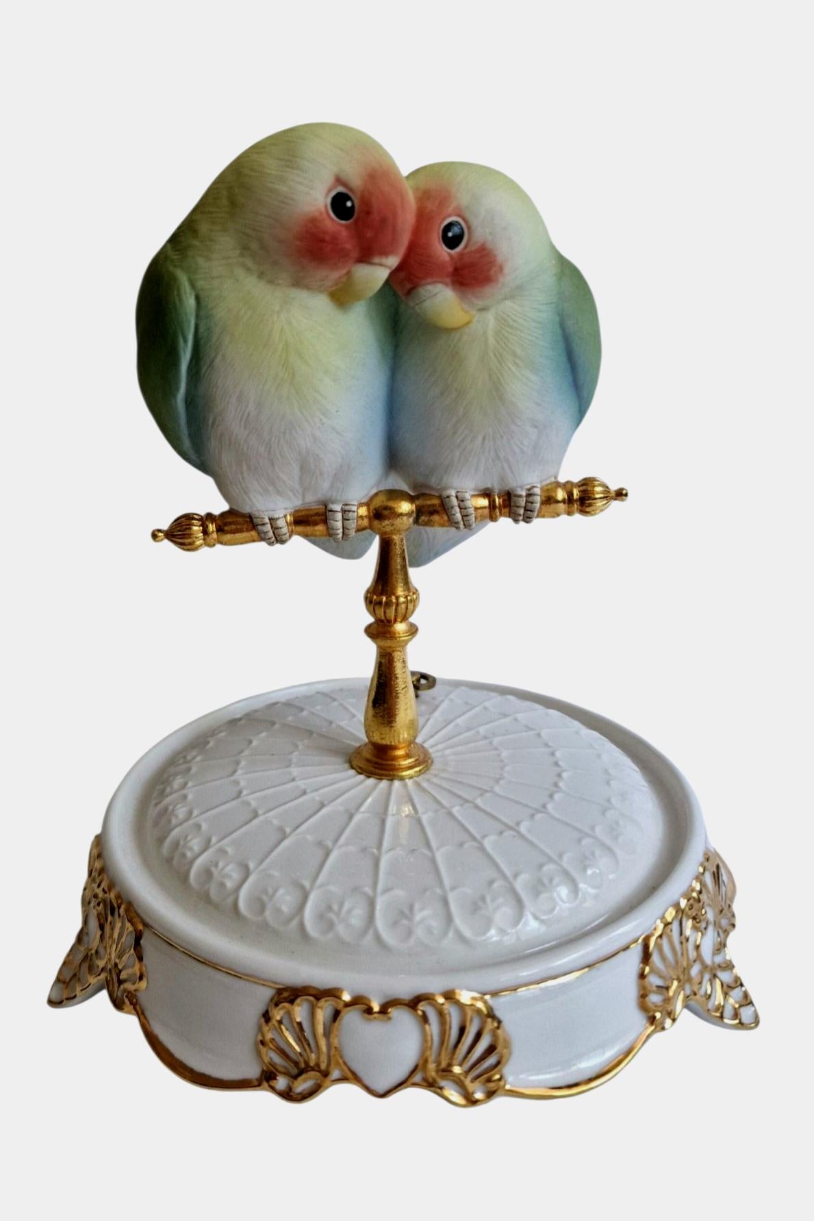 House of Fabergé, The Fabergé Guilded Cage, muziekdoos, gouden kooivogels papegaaien