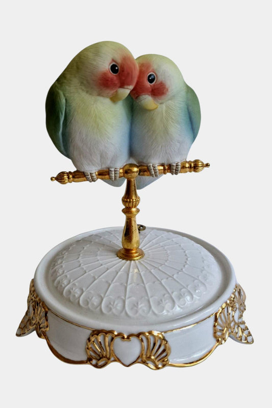 House of Fabergé, The Fabergé Guilded Cage, muziekdoos, gouden kooivogels papegaaien