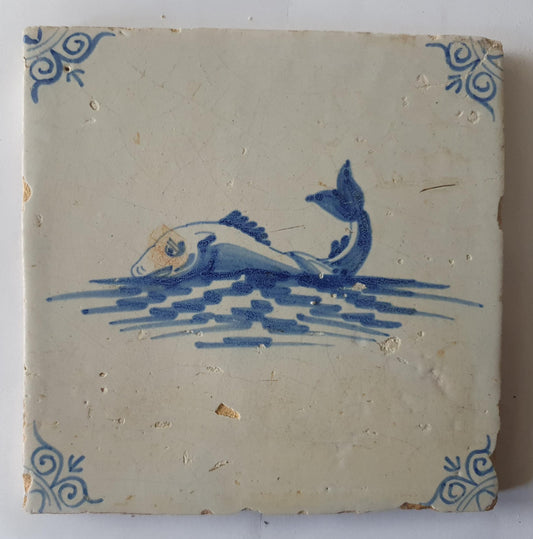Antique Delft Tile – Fish Design, 17th Century Dutch Tile oxhead corner
