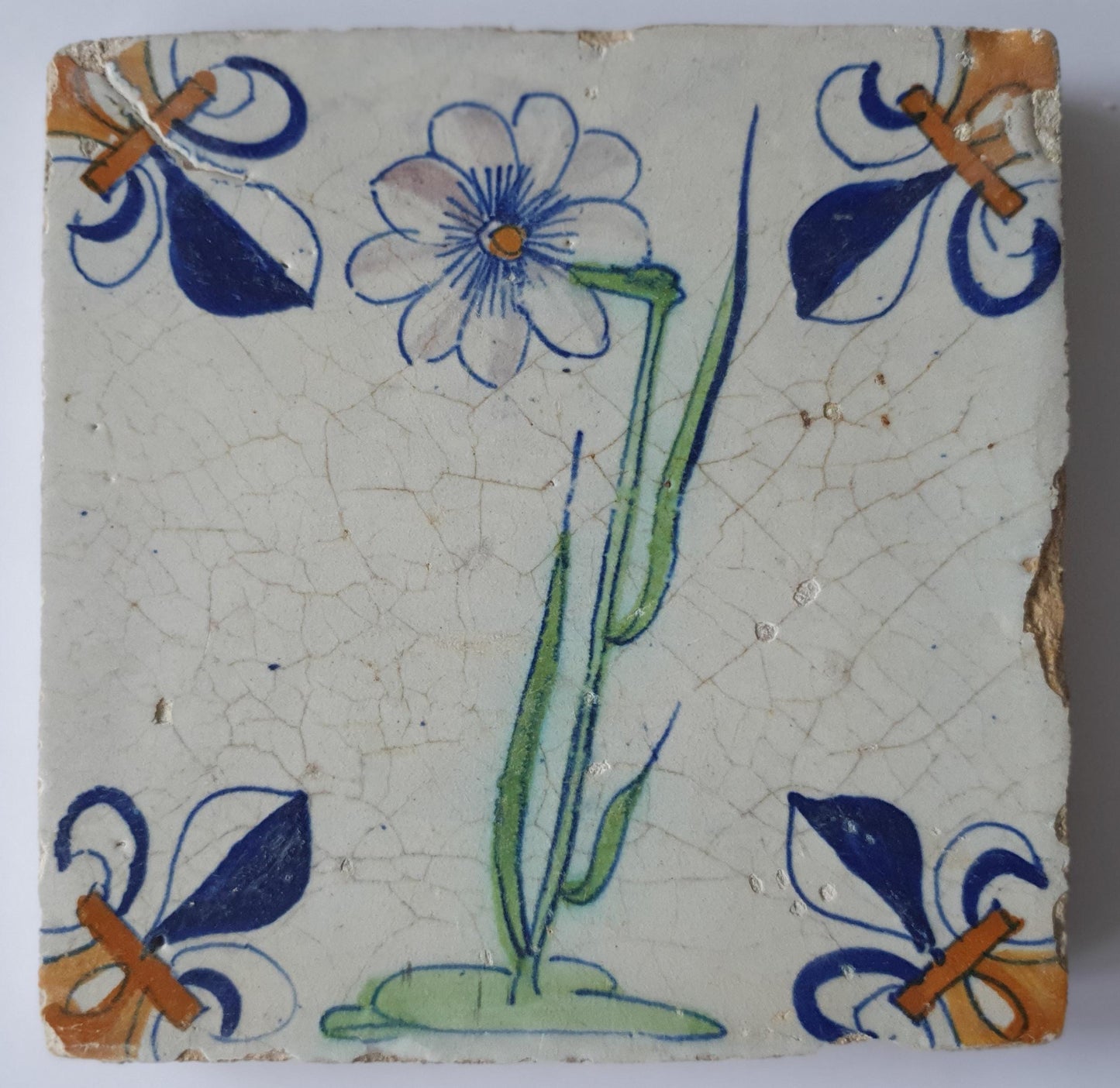 dutch flower  Gouda rare delft polychrome tile, 1620