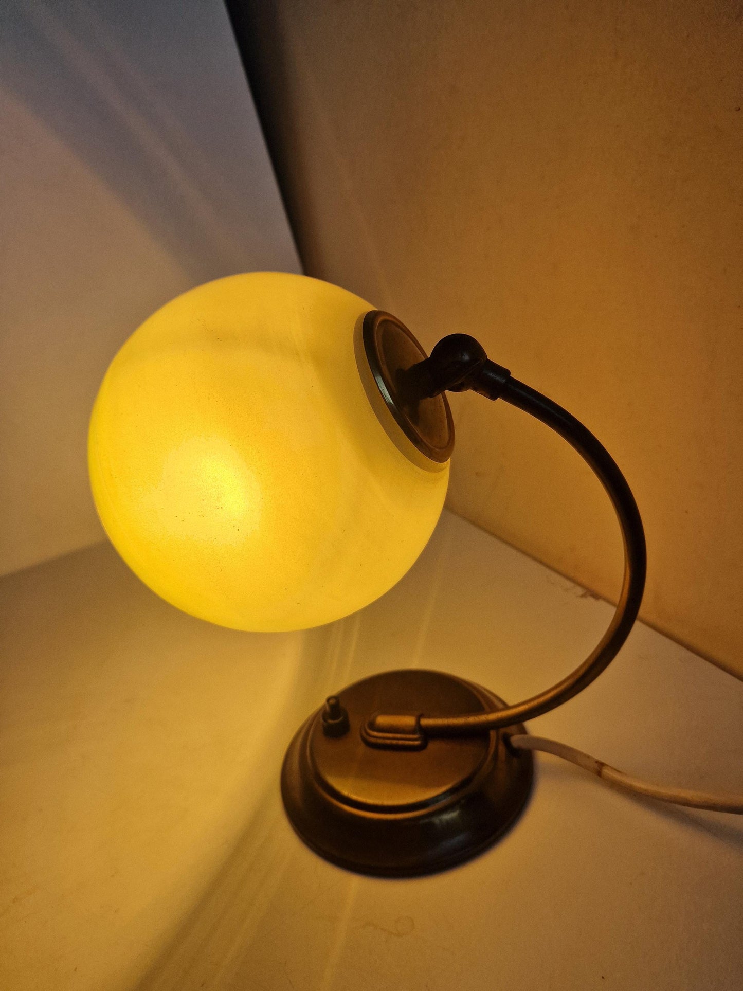 Art Deco 30's 40's lampje tafellampje tafel- of bedlampje nachtkastje lampen bedlamp tafellamp