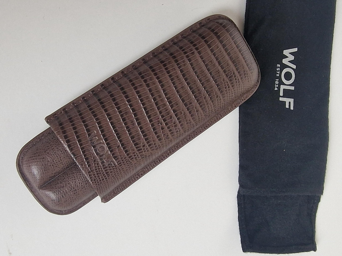 WOLF Double Cigar Case – Signature Leather Travel Capsule humidor