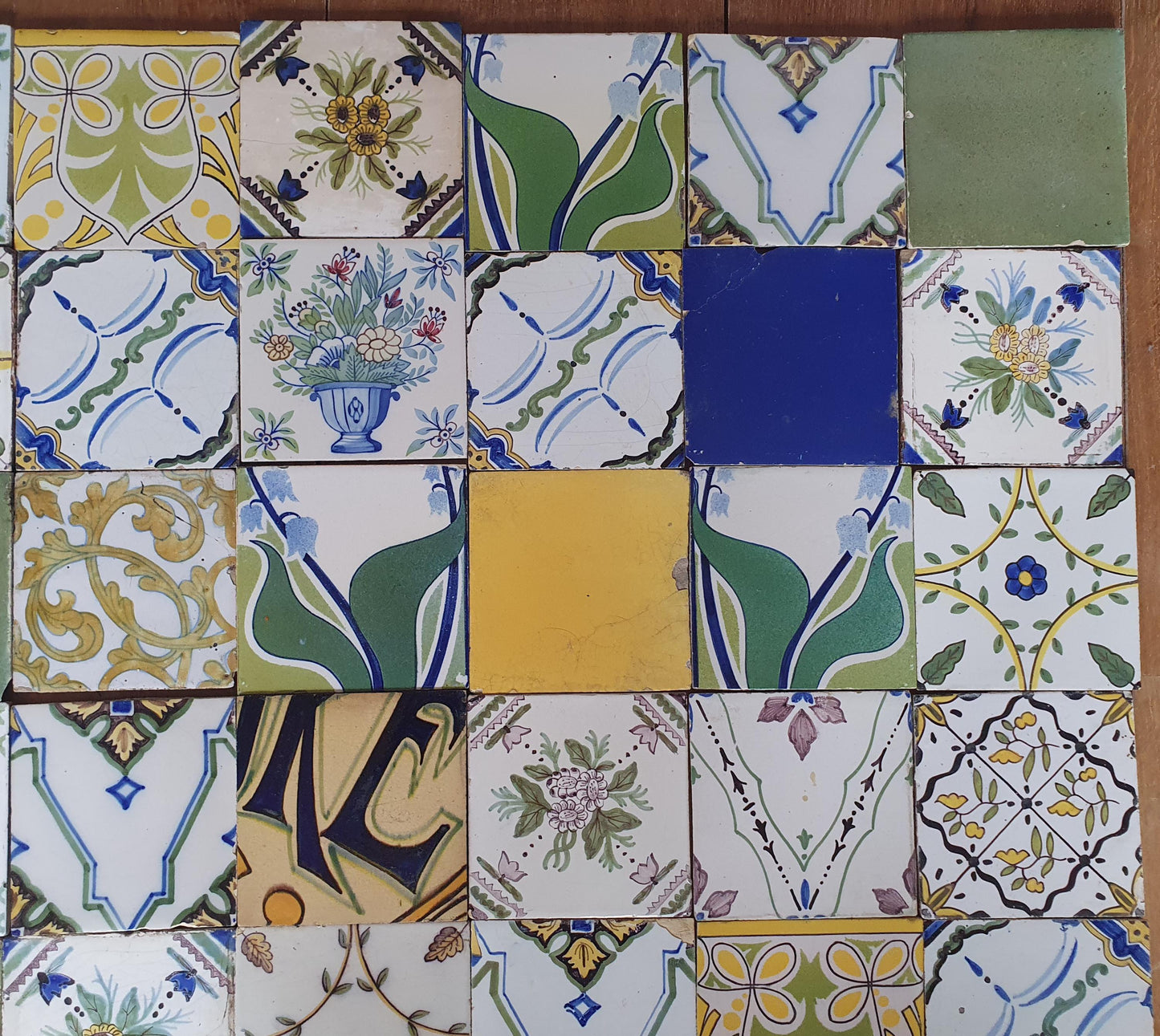 Antique Blue Tile eclectic multi colour Set, Dutch Field Tiles delft