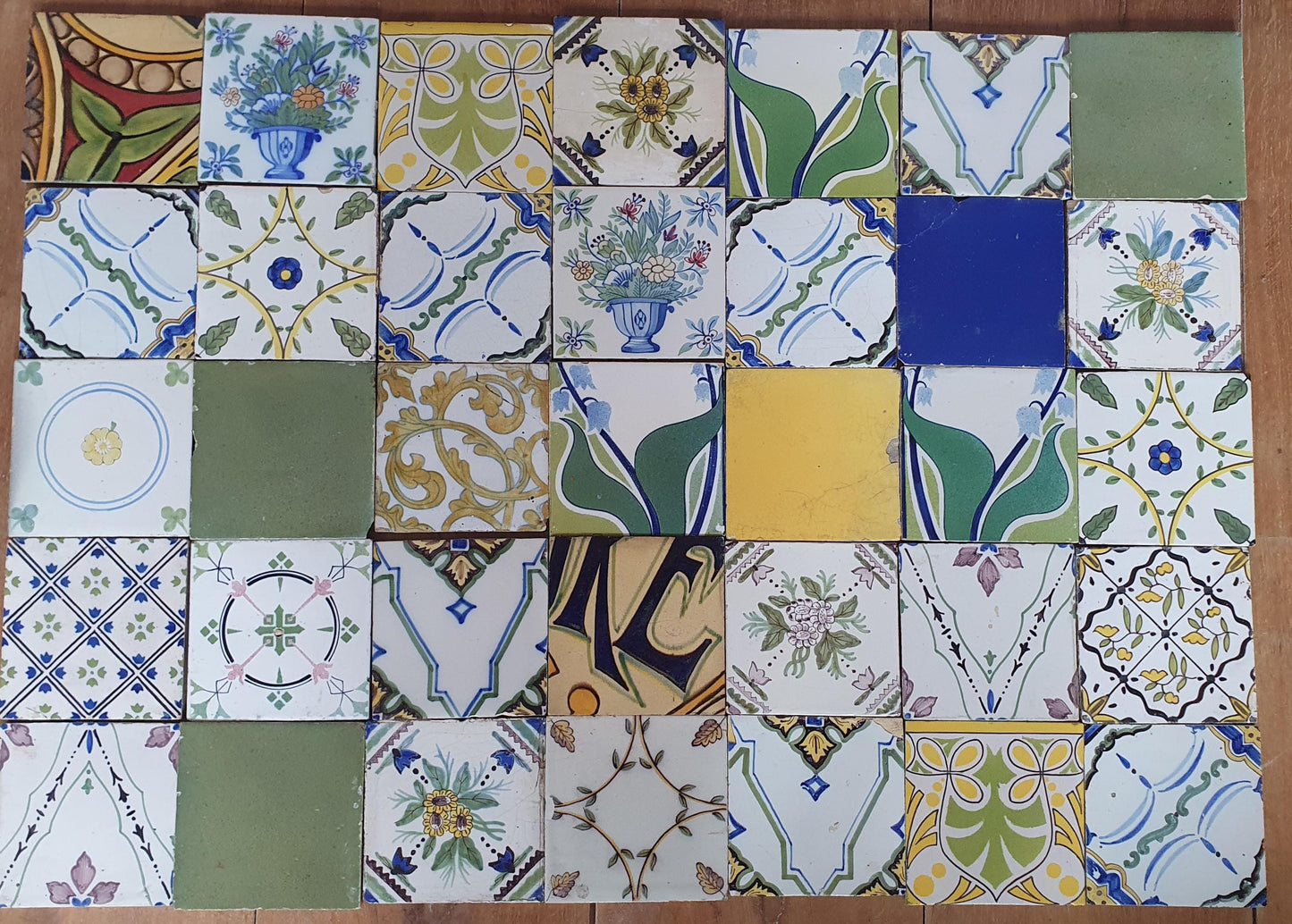 Antique Blue Tile eclectic multi colour Set, Dutch Field Tiles delft