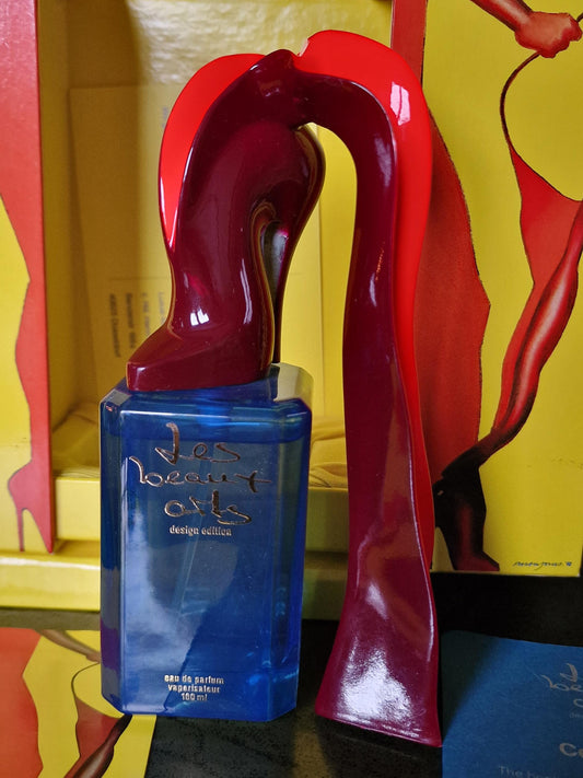 Gesigneerd Allen Jones Les Beaux Arts-beeldhouwwerk op parfumflesje - bronzen sculptuur in beperkte oplage, 1993