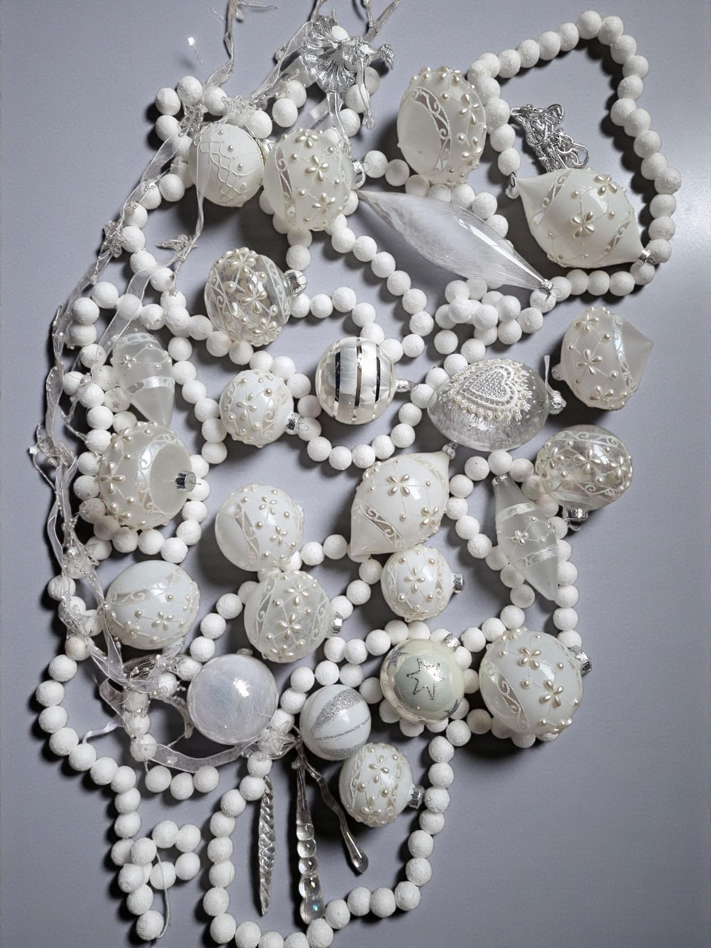 Exclusive christmas baubles plus garlands in pearl and white