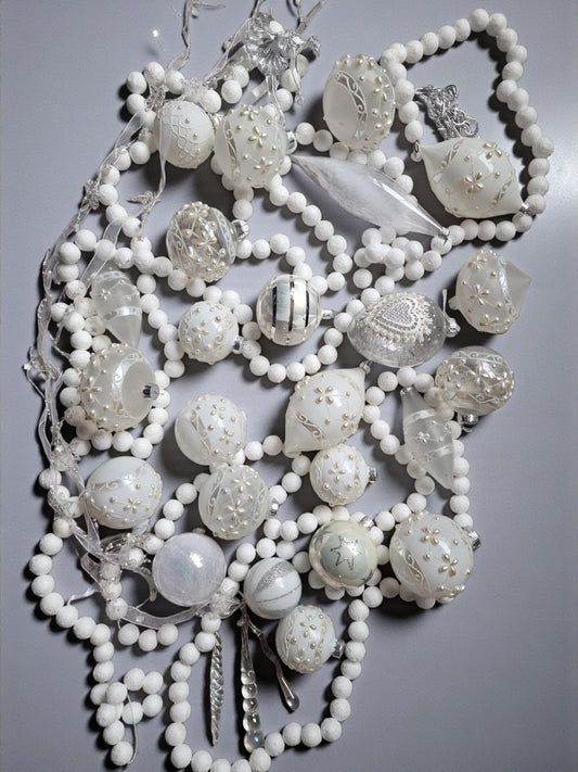 Exclusive christmas baubles plus garlands in pearl and white