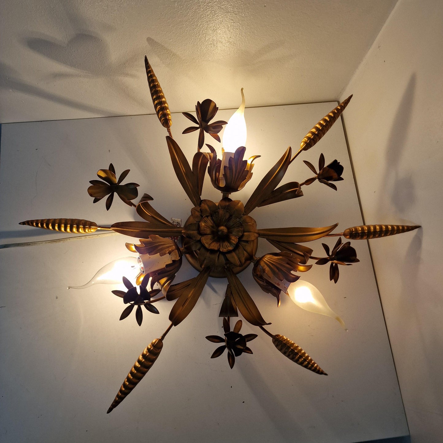 Gold Gilt Corn Lustre Ceiling Chandelier, Hans Kögl, 1960s Hollywood Regency
