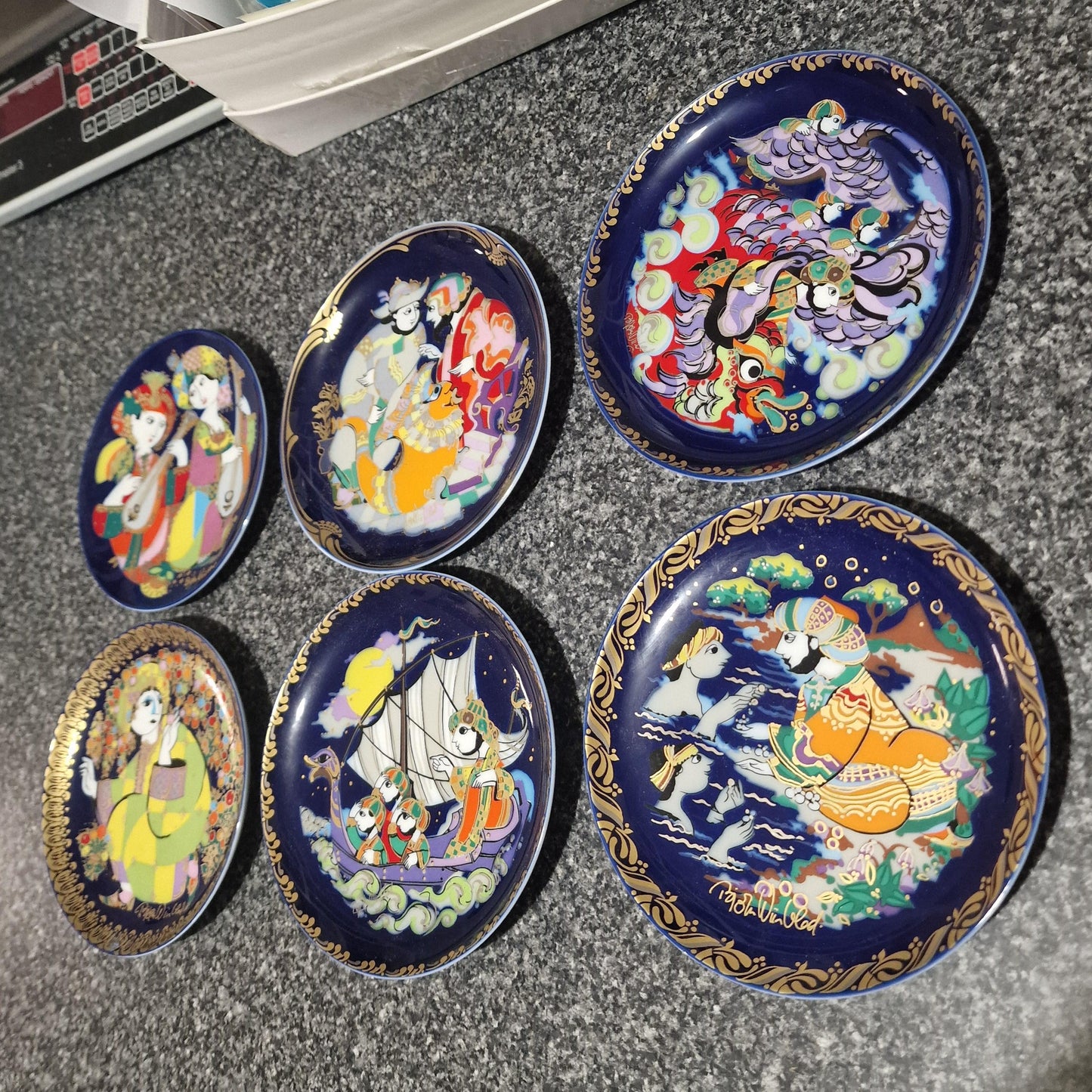 Bjørn Wiinblad Rosenthal Porcelain Plates, Gold Plated Decor (Set of 3)