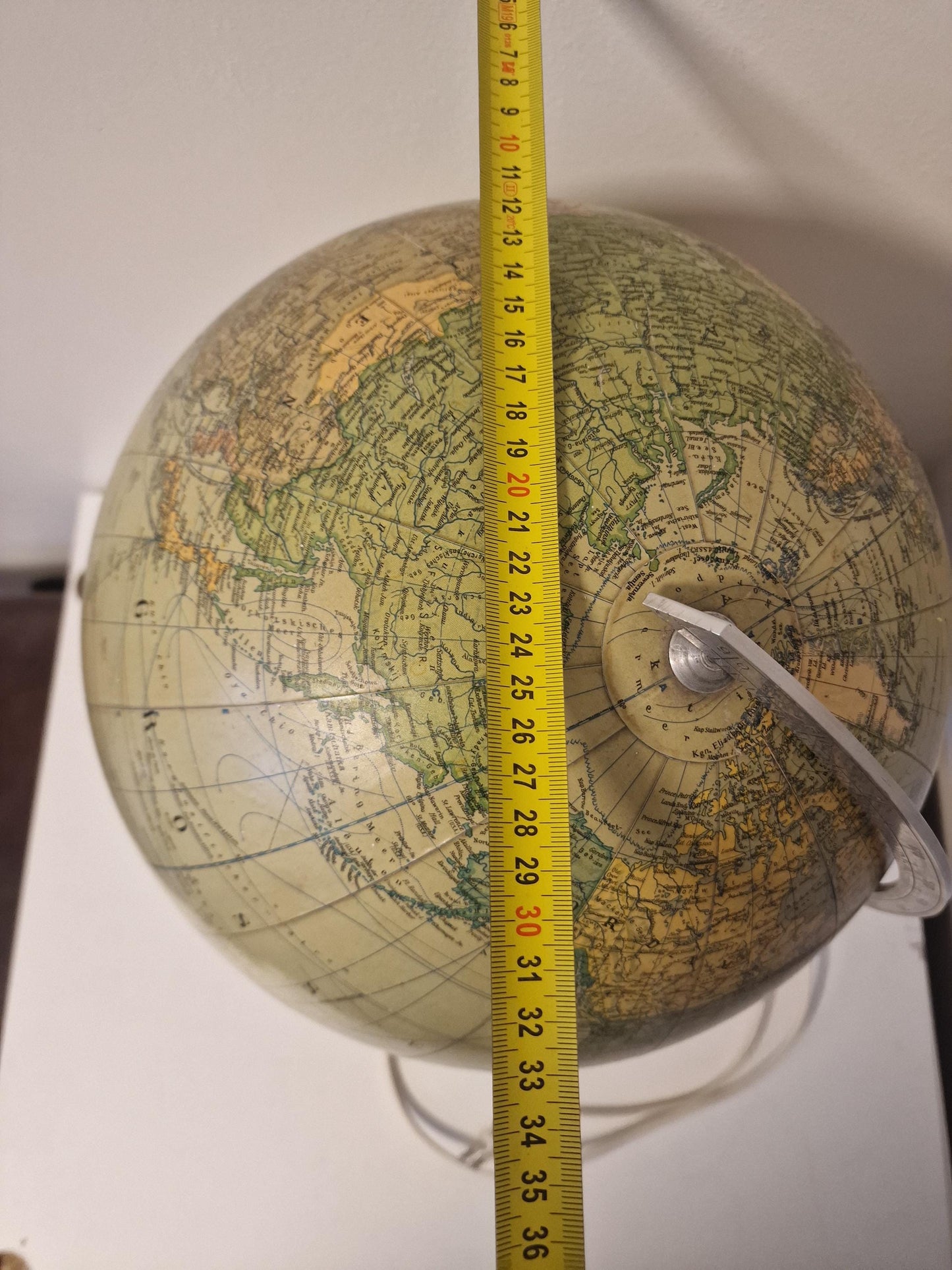 Vintage XL Light Up Glass Globe – JRO verlag Munchen, Germany