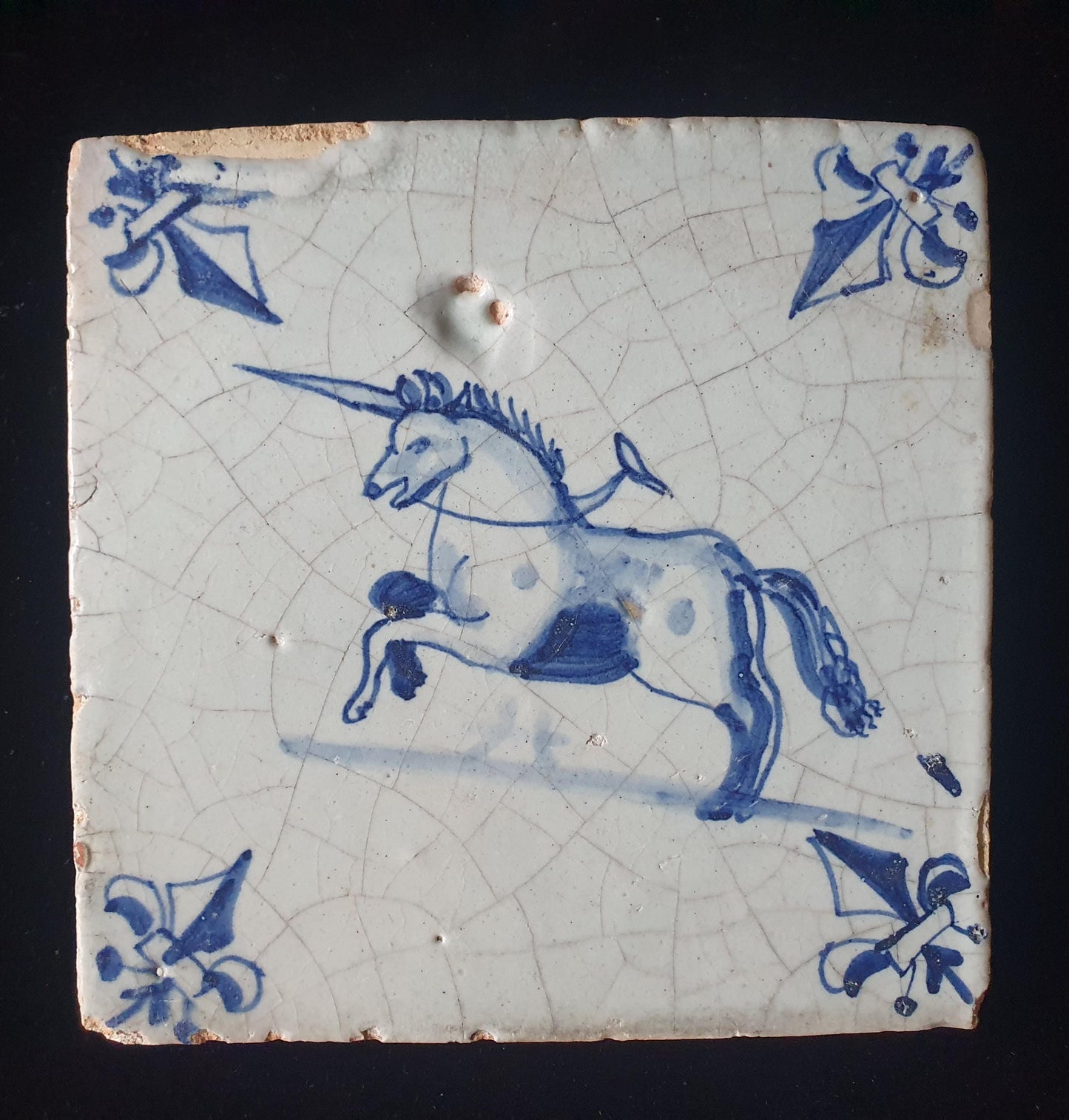 Delftse tegel met een een eenhoorn; antieke Delft Blue Dutch 17e eeuw, verzameltegel, backsplash, fireplace