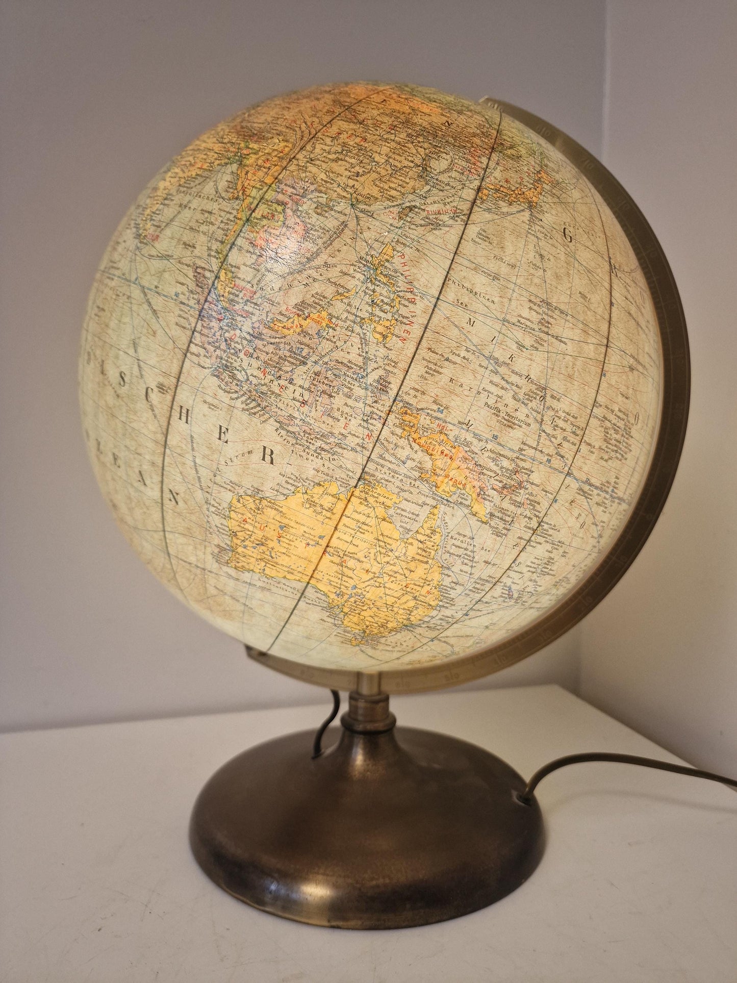 Vintage XL Light Up Glass Globe – JRO verlag Munchen, Germany