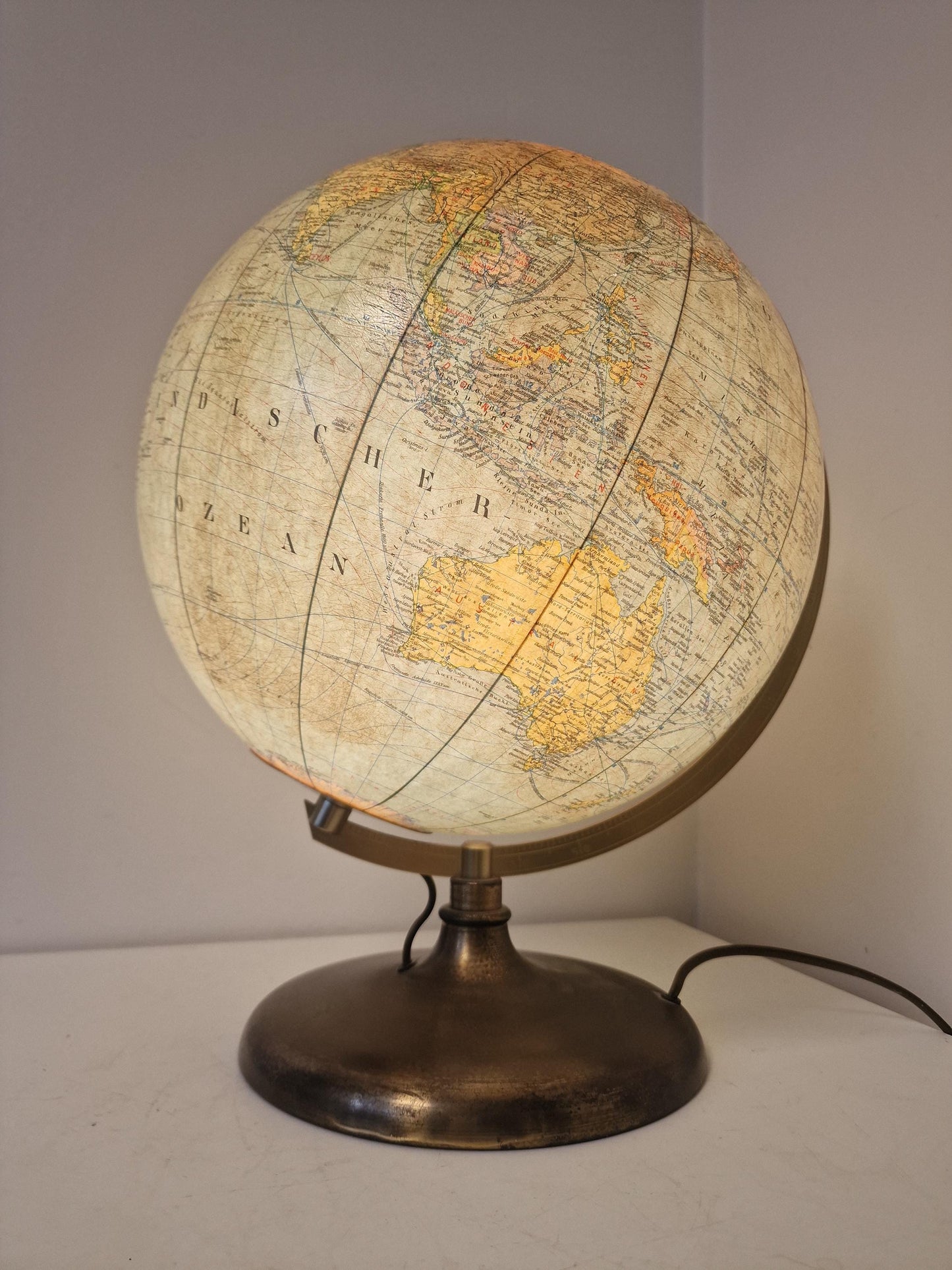 Vintage XL Light Up Glass Globe – JRO verlag Munchen, Germany