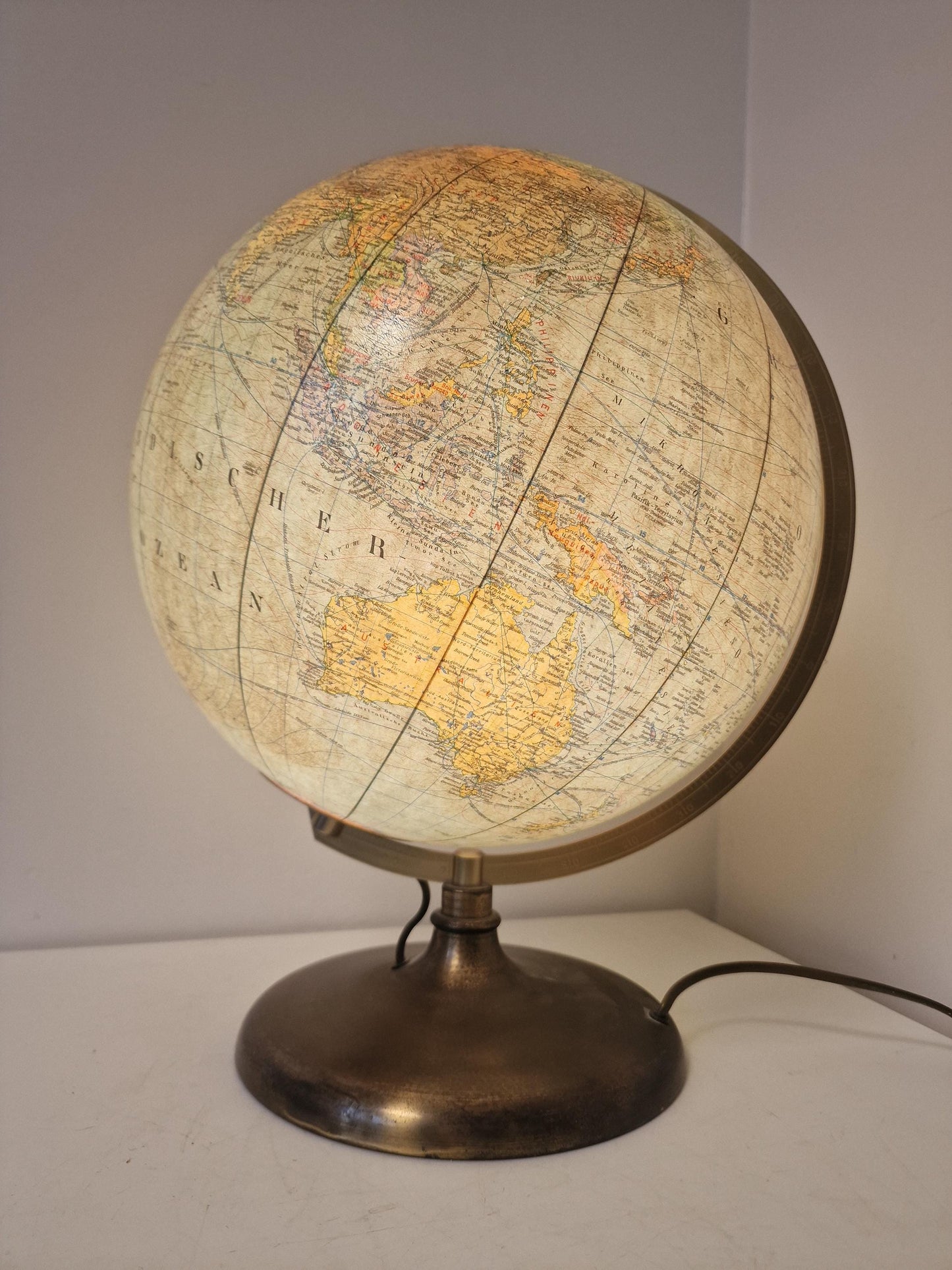 Vintage XL Light Up Glass Globe – JRO verlag Munchen, Germany