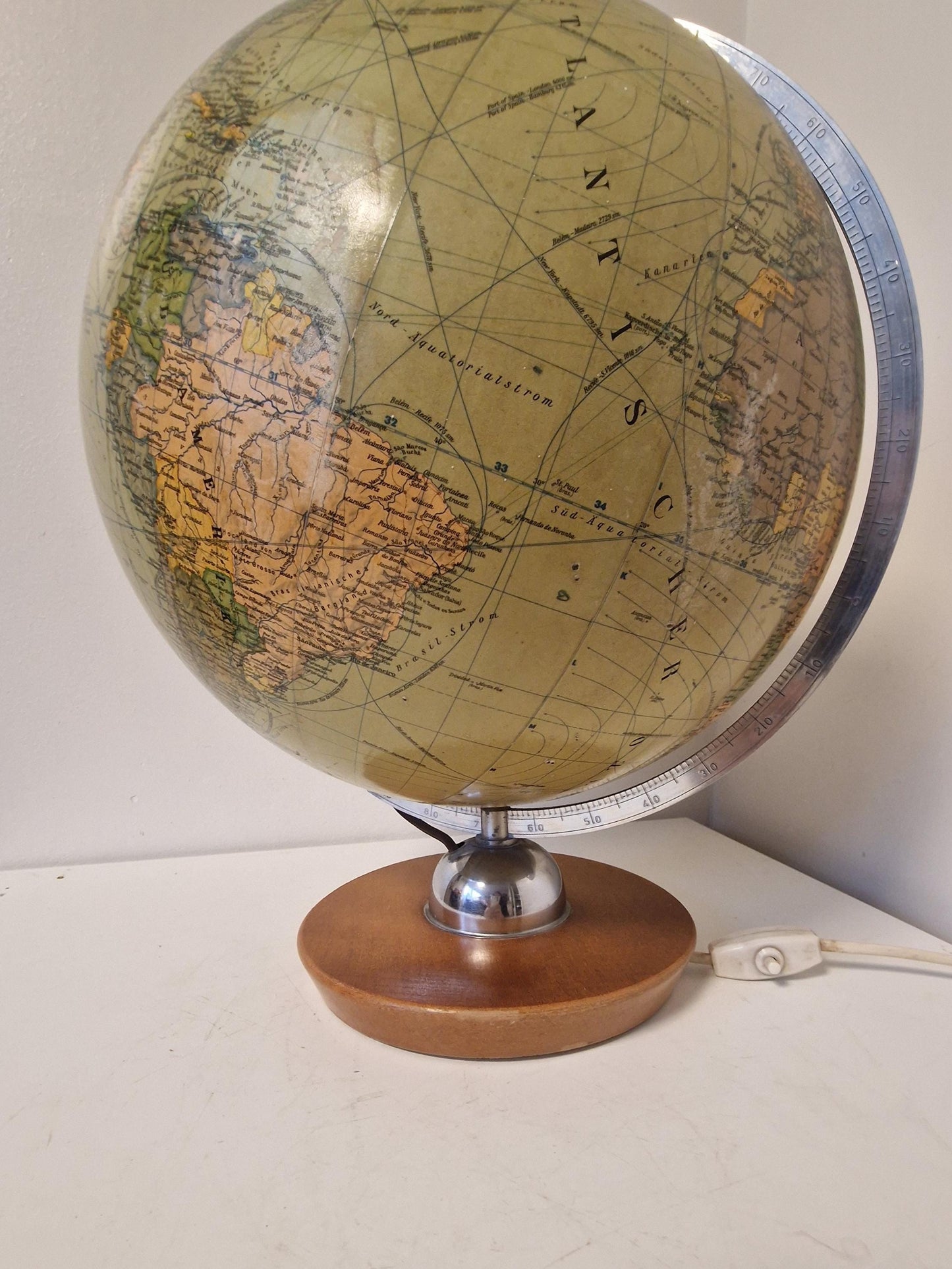 Vintage XL Light Up Glass Globe – JRO verlag Munchen, Germany