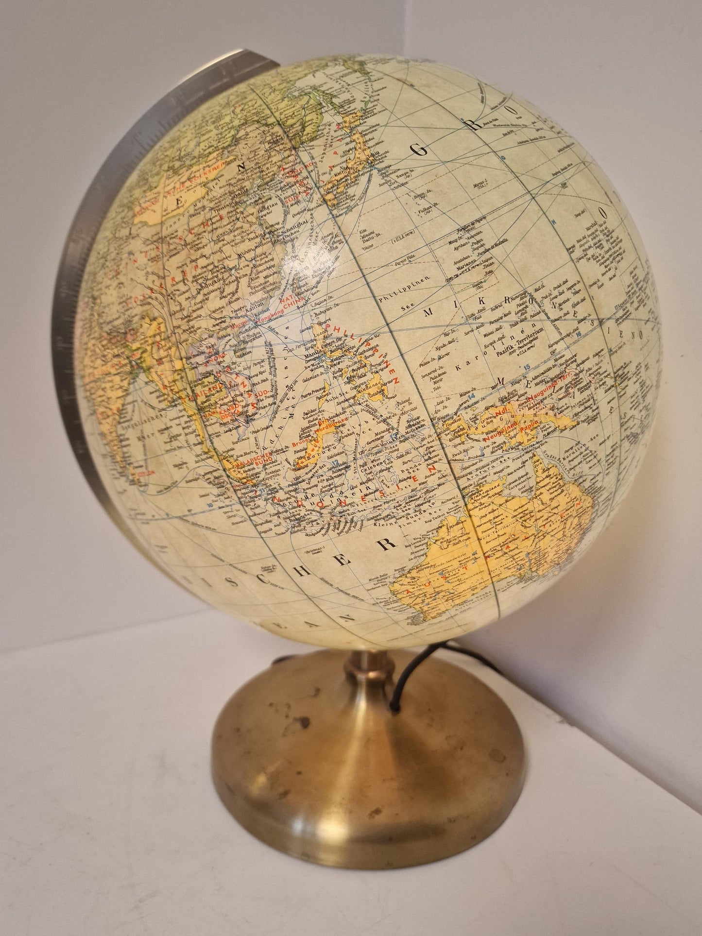 Vintage XL Light Up Glass Globe – JRO verlag Munchen, Germany, luxury brass foot, mcm wereldbol