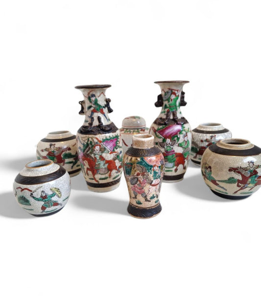 8 x Nanking Warrior Hand-Painted Famille Verte Chinese Porcelain, lot collection earthenware brown