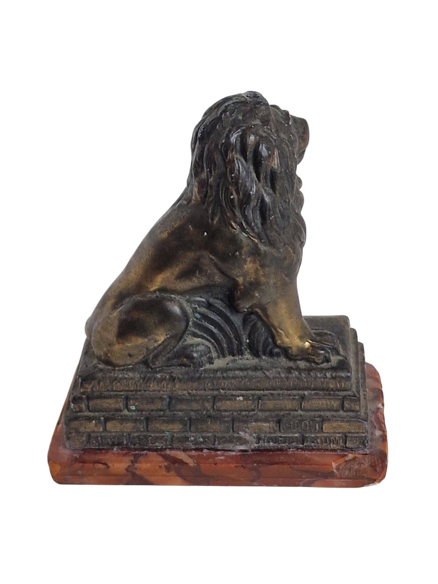 Lion. Bronze  french figurine