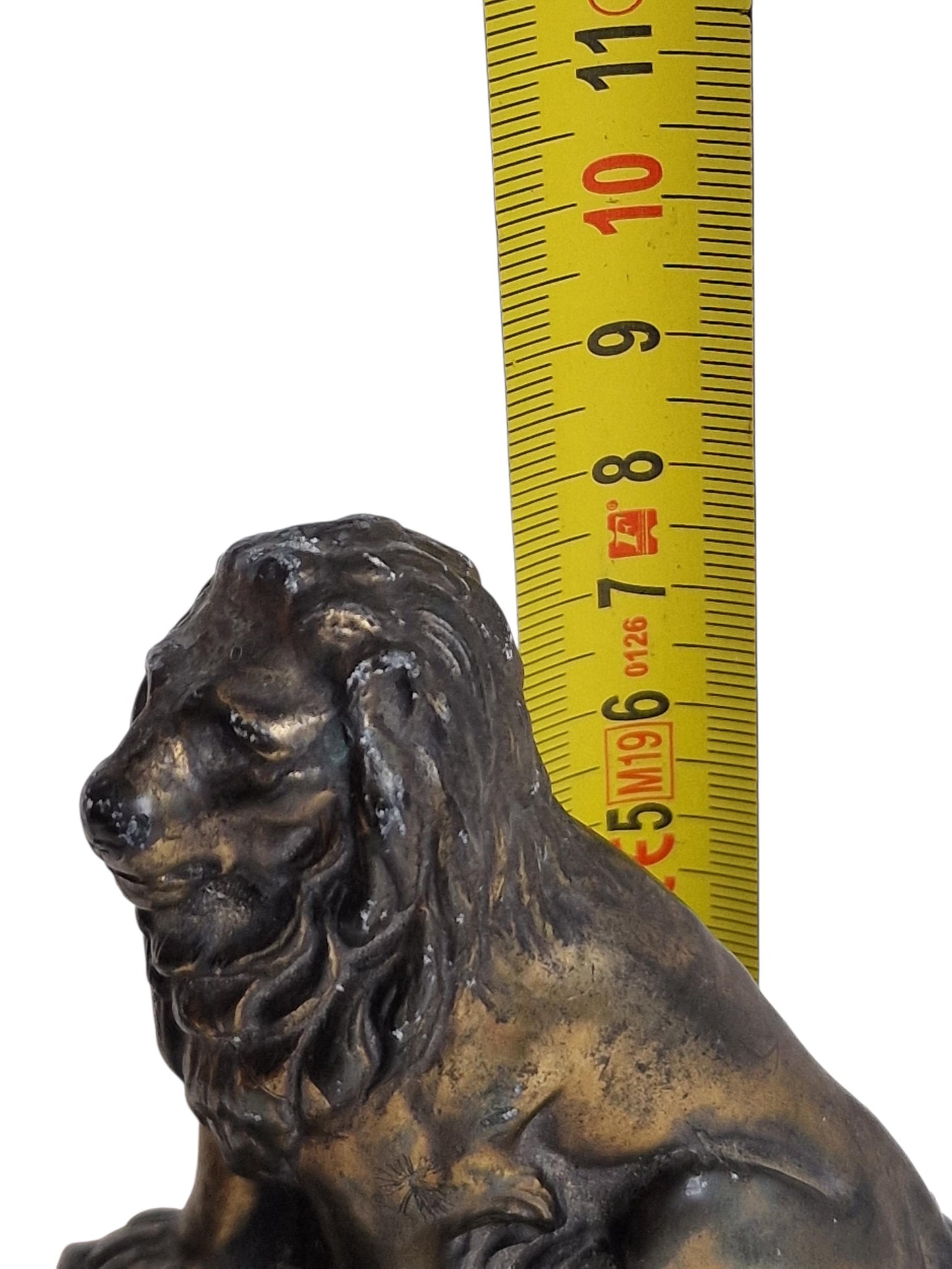 Lion. Bronze  french figurine