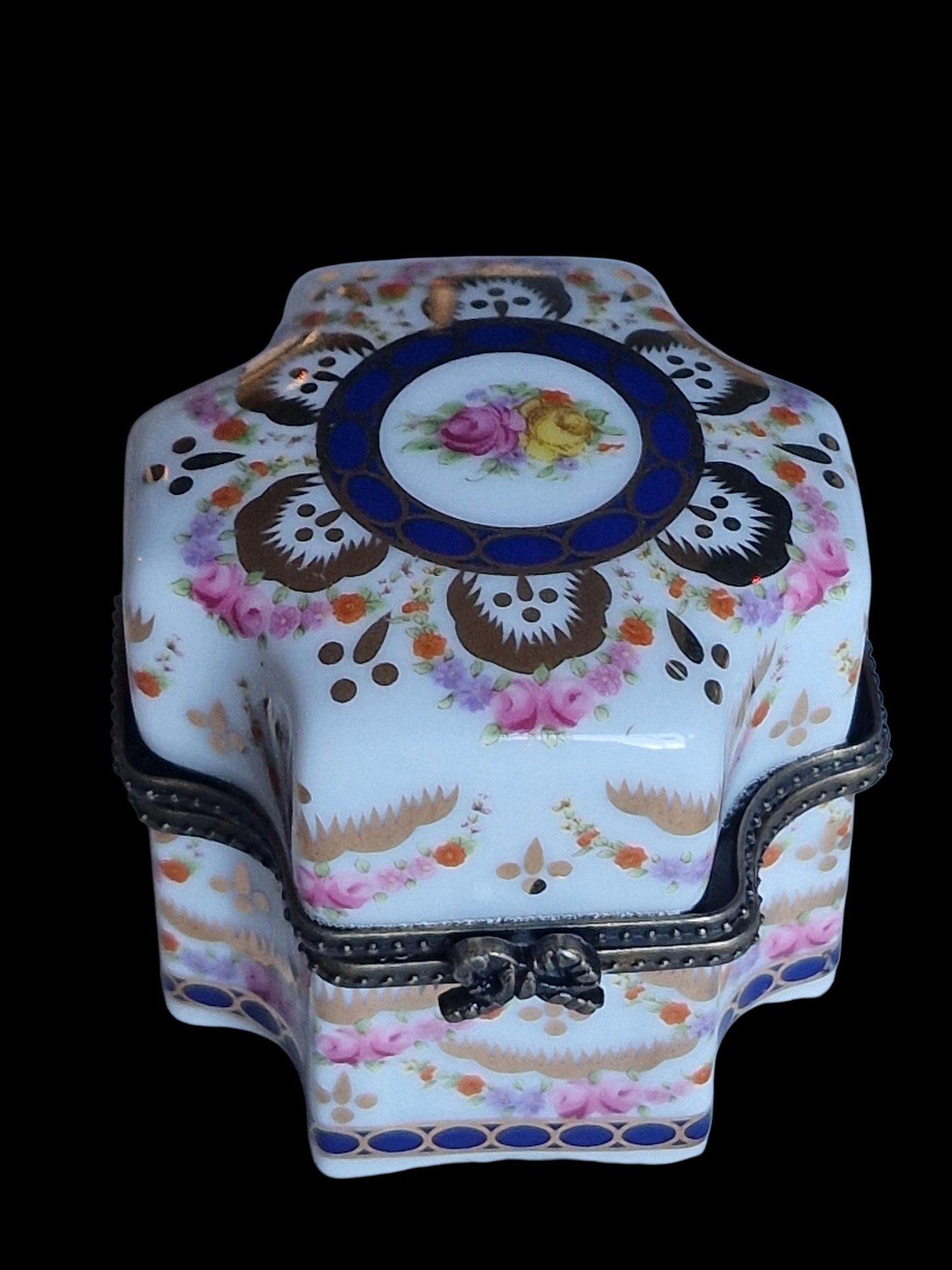 Perfume cascet porcelain with 4 perfume bottles, romantic