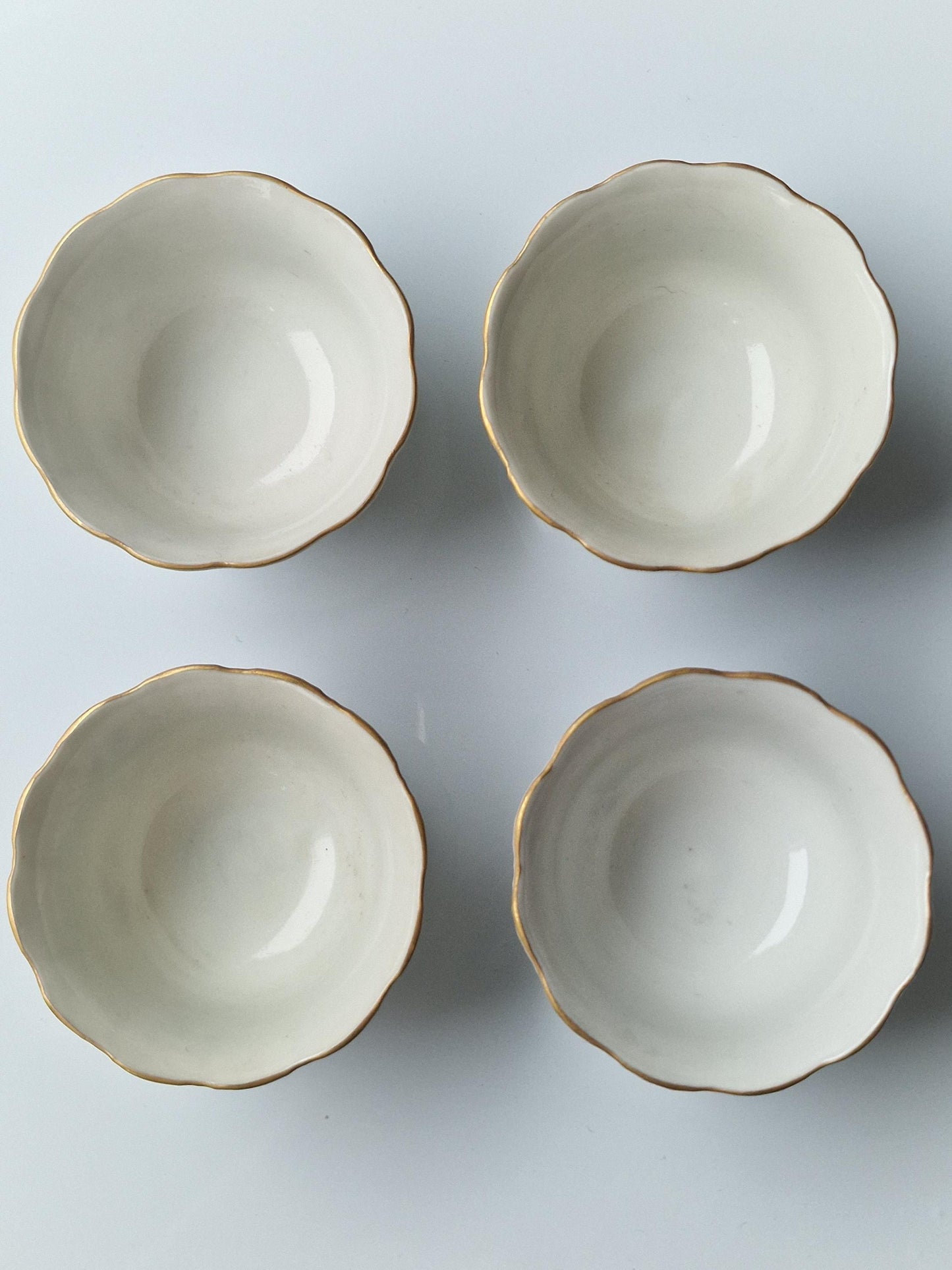 Herend Hungary, rare depiction, Set of 4 Handpainted Porcelain Bowls – Hungary, c. 1950–1960