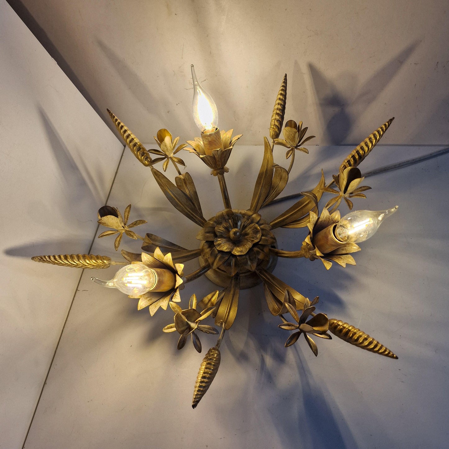 Gold Gilt Corn Lustre Ceiling Chandelier, Hans Kögl, 1960s Hollywood Regency