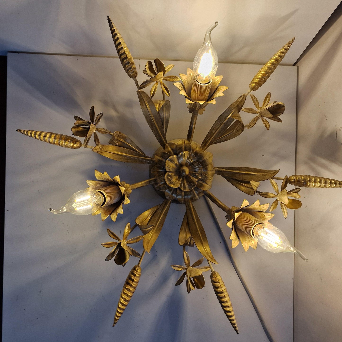 Gold Gilt Corn Lustre Ceiling Chandelier, Hans Kögl, 1960s Hollywood Regency