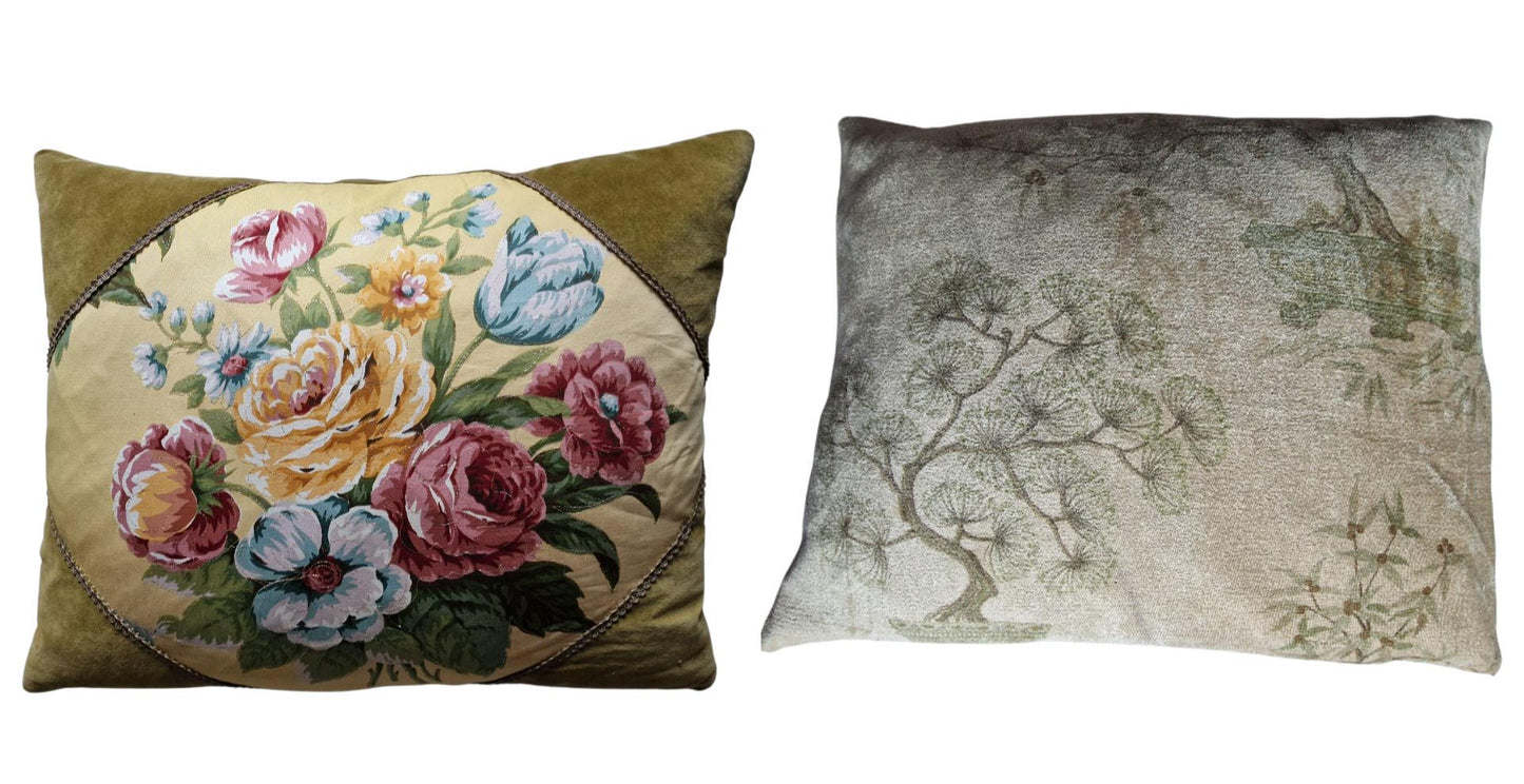 A set of 2 opulent victorian cushions, Sierkussens, filled feather, vintage cushion pillow gobelin