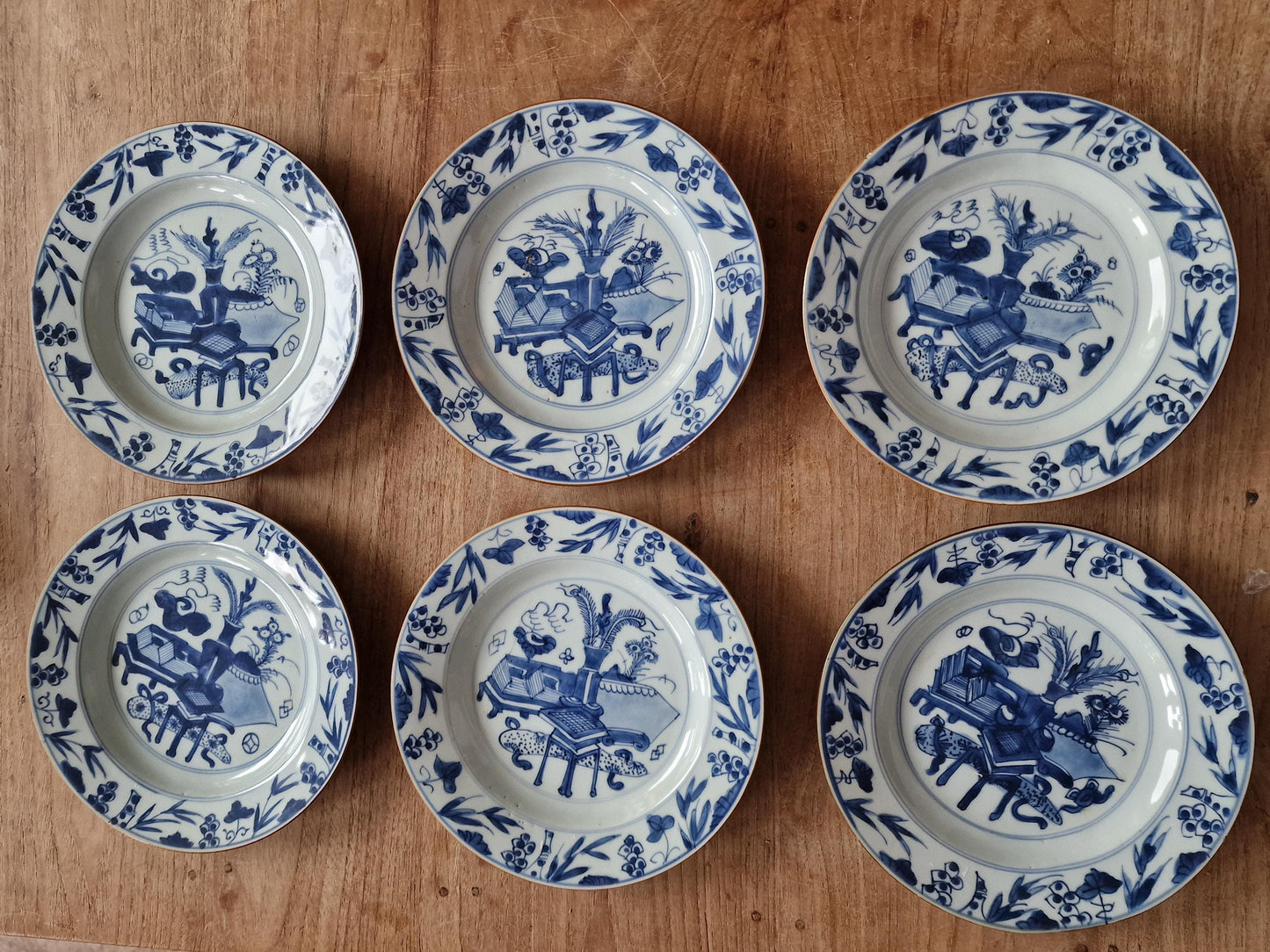 Set of 6 Antique Chinese Export Porcelain Plates, Qianlong Era, 18th Century, very nice