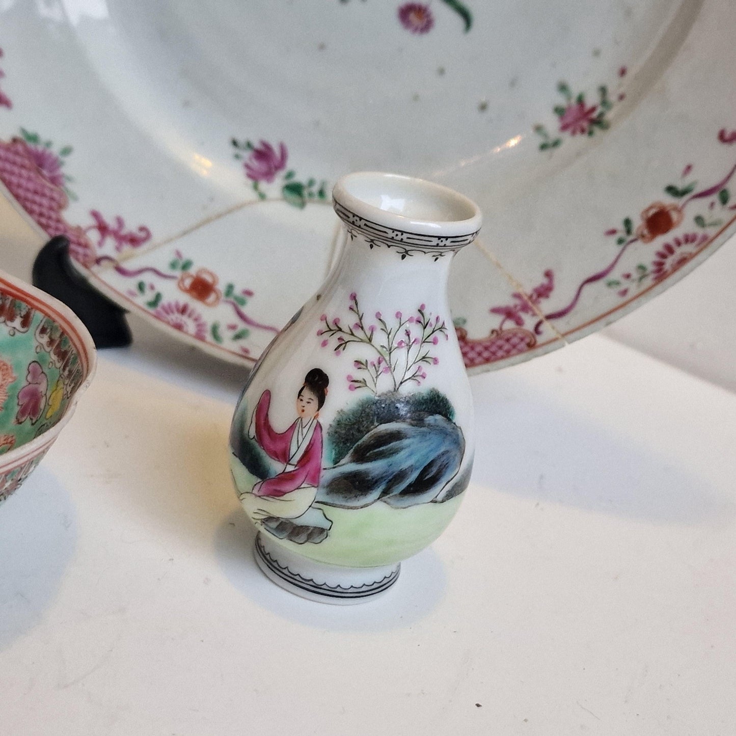 Antique Chinese Porcelain Plate Set, Floral Imari, 19th Century