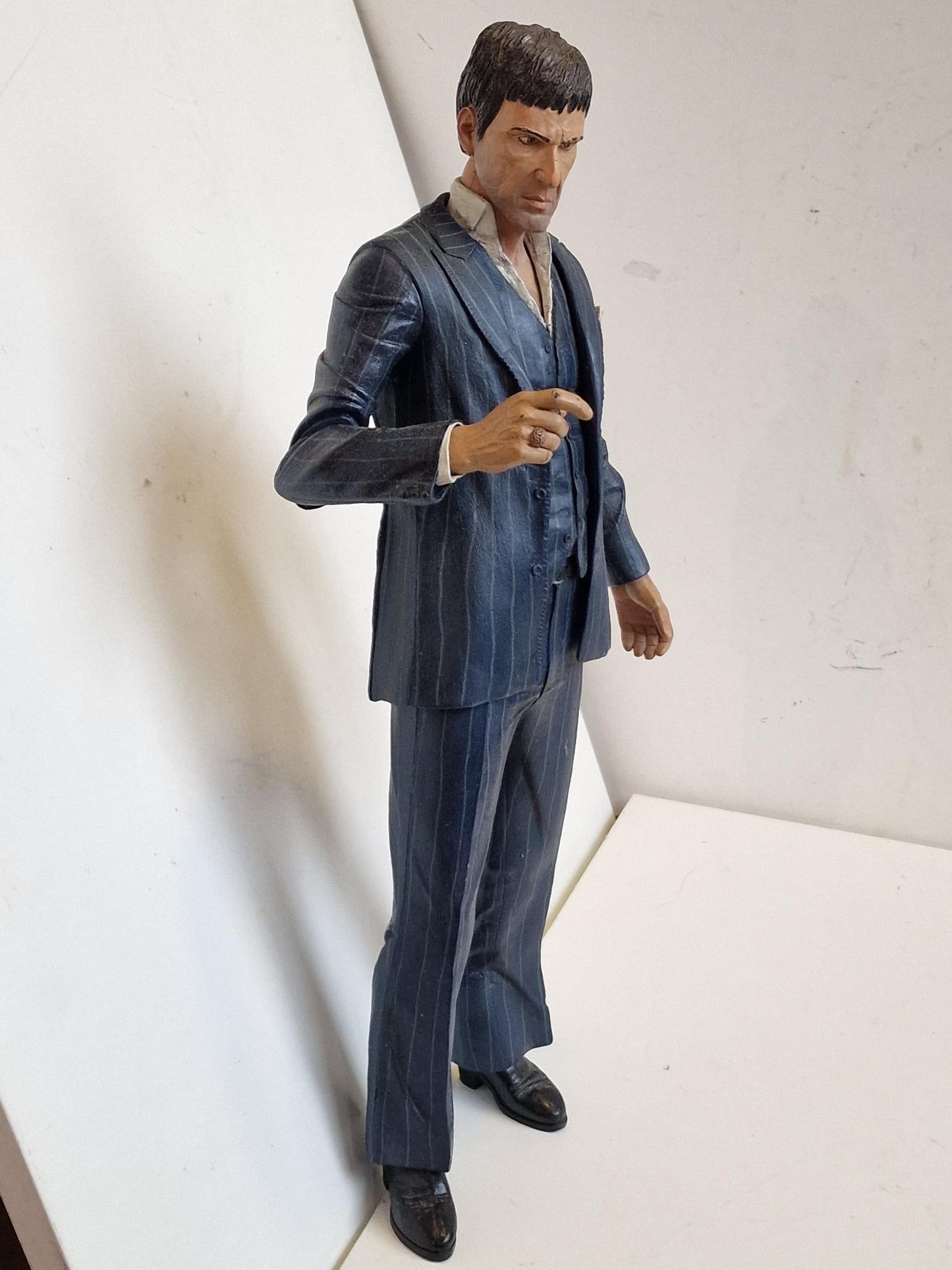 the World is Yours, xl Scarface figurine, the movie al pacino large 45 cm man figure