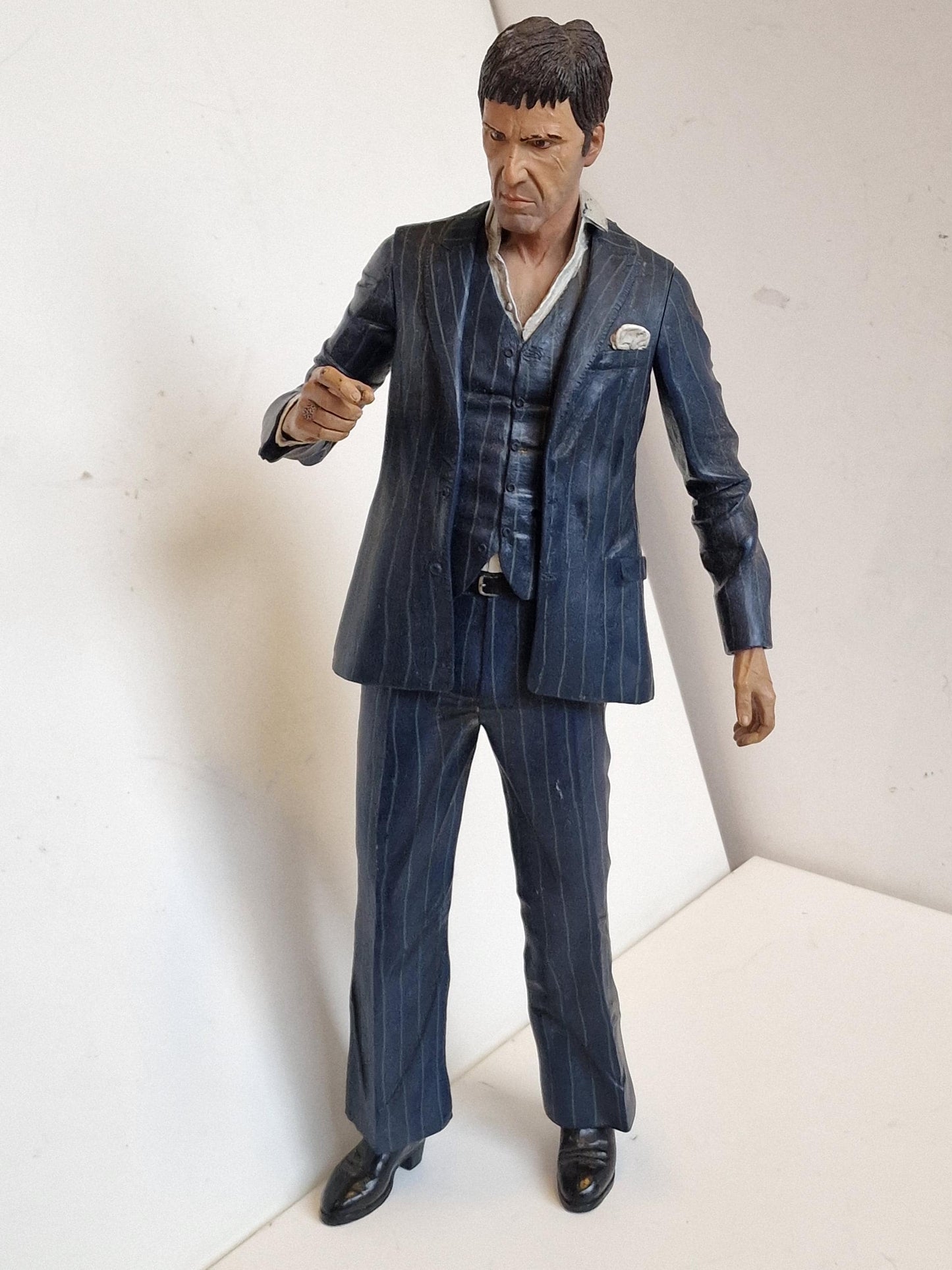 the World is Yours, xl Scarface figurine, the movie al pacino large 45 cm man figure