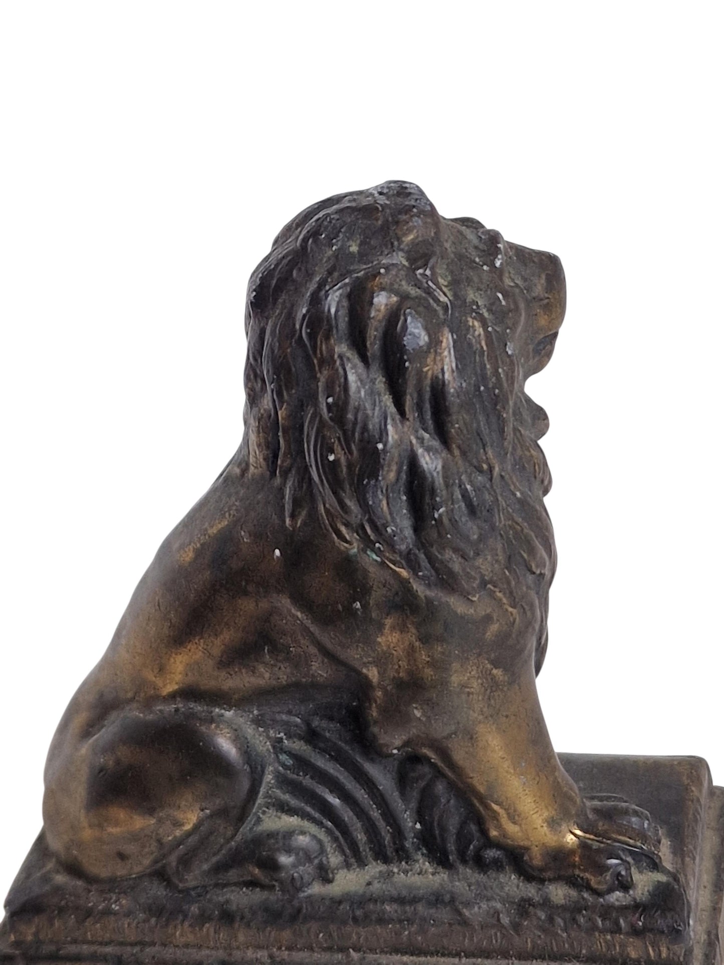 Lion. Bronze  french figurine