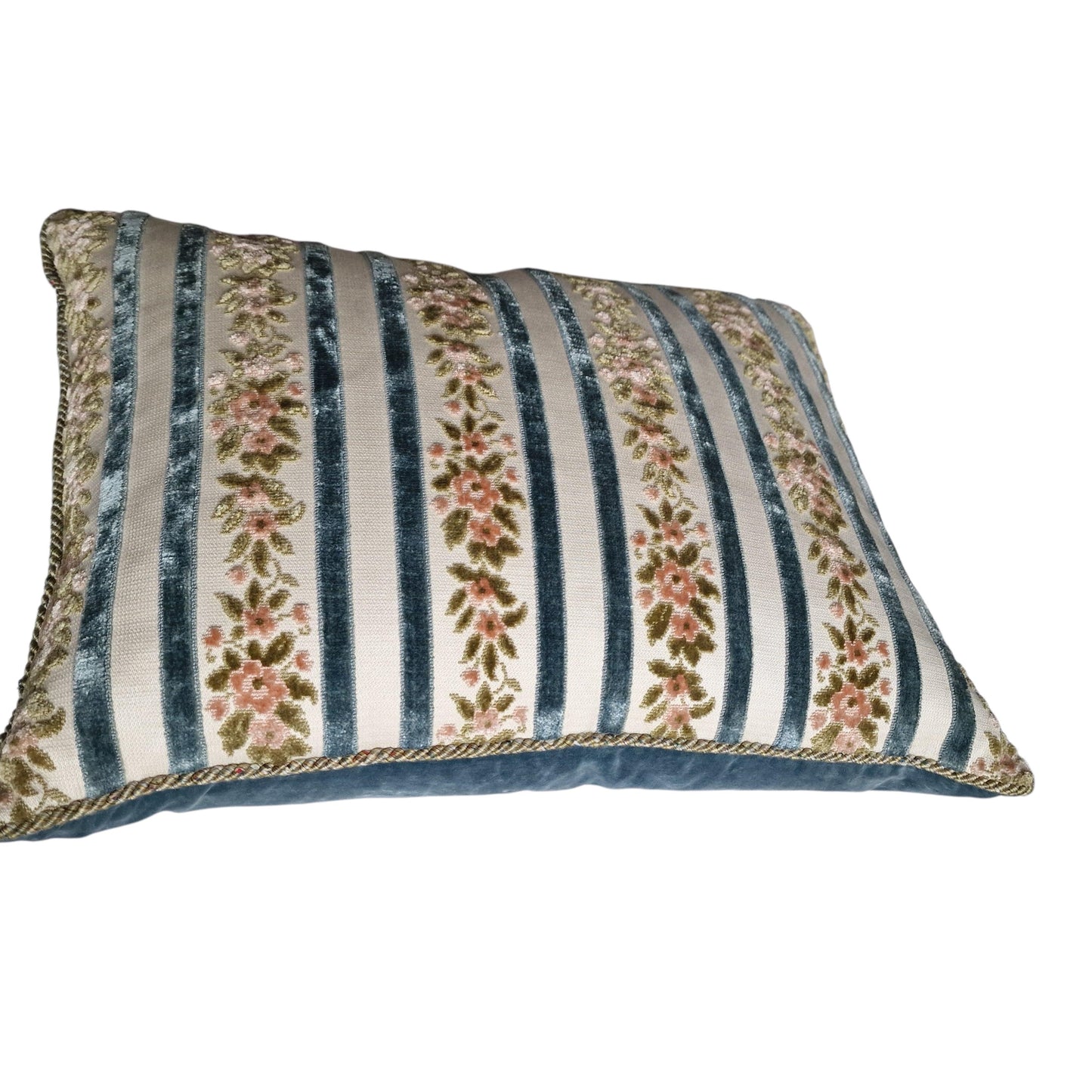 A set of 2 opulent victorian cushions, Sierkussens, filled feather, vintage cushion pillow gobelin
