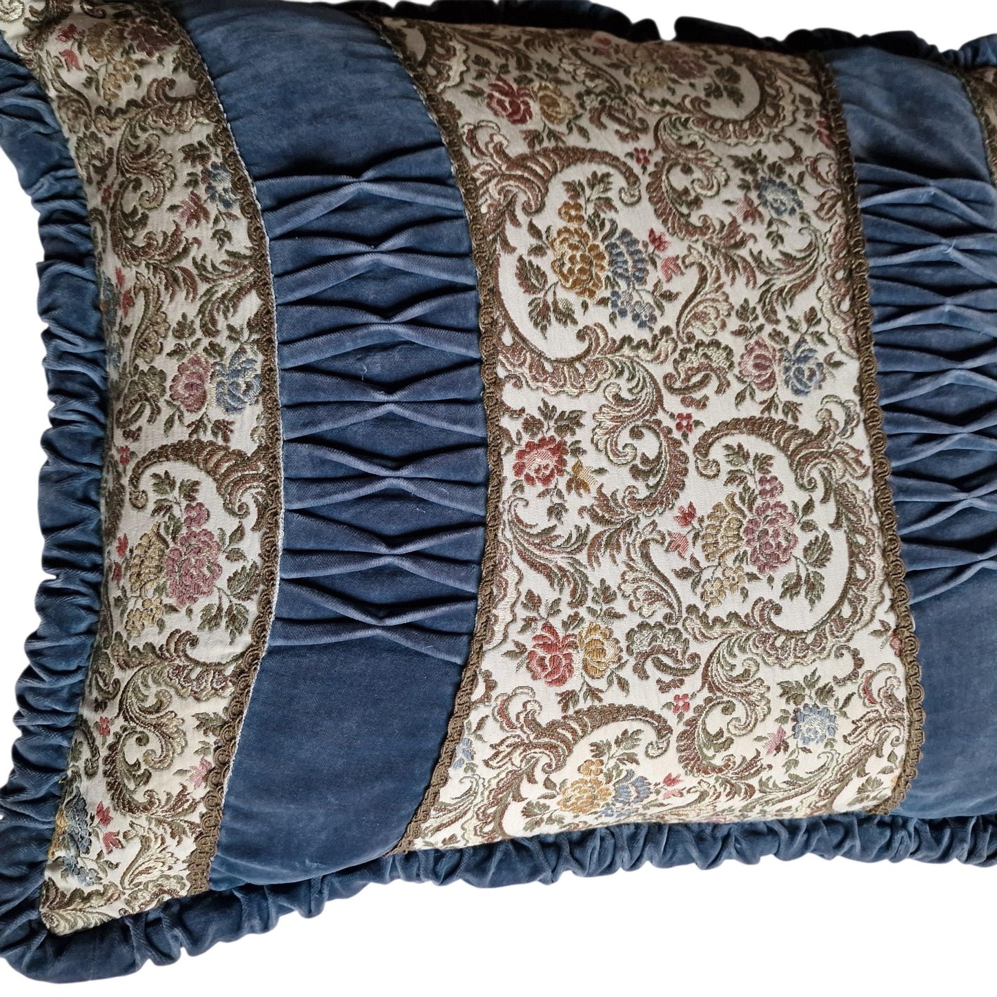 A set of 2 opulent victorian cushions, Sierkussens, filled feather, vintage cushion pillow gobelin