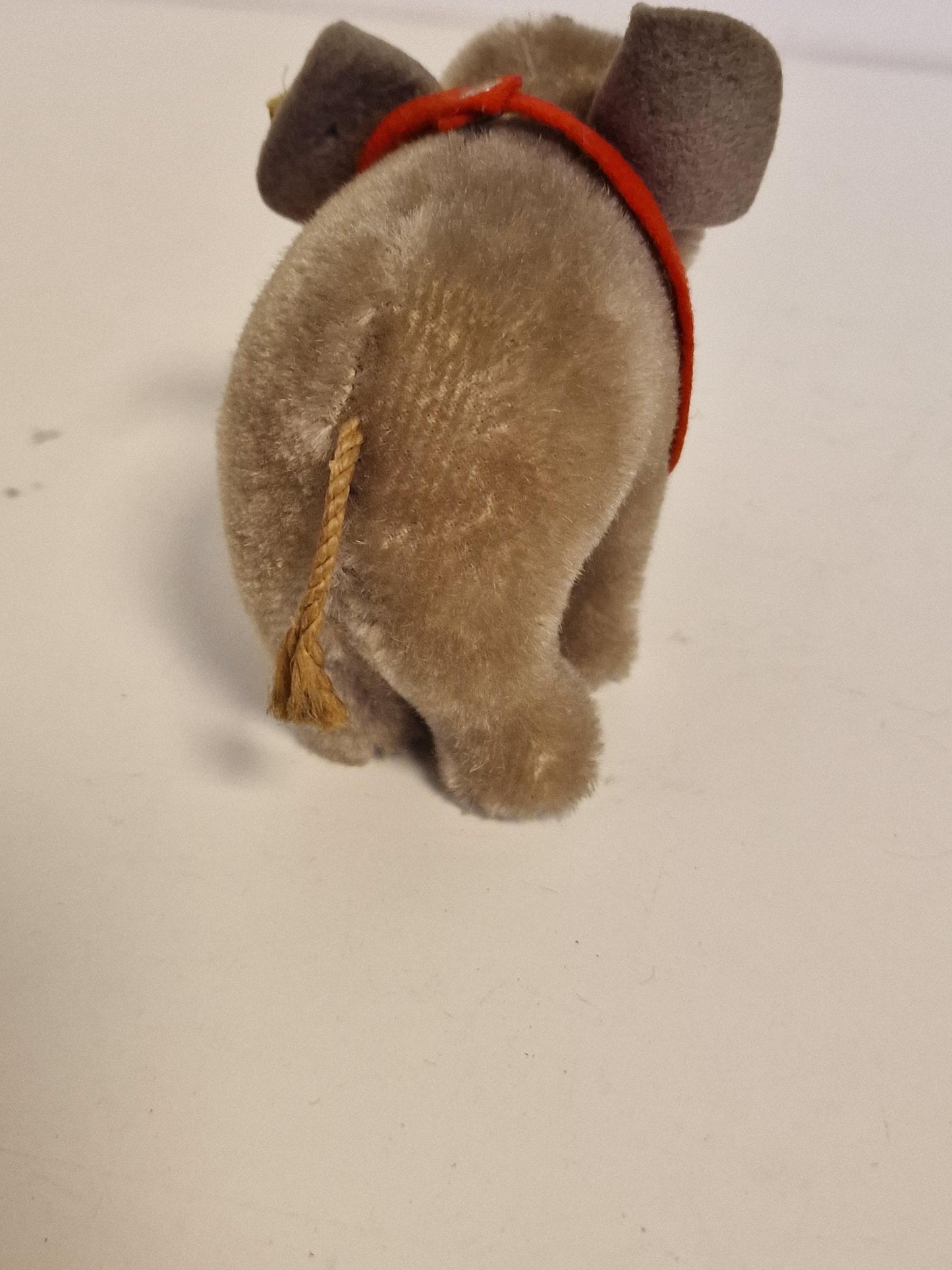 Steiff elephant vintage, old olifant  beestje met label toy nr 6013.00