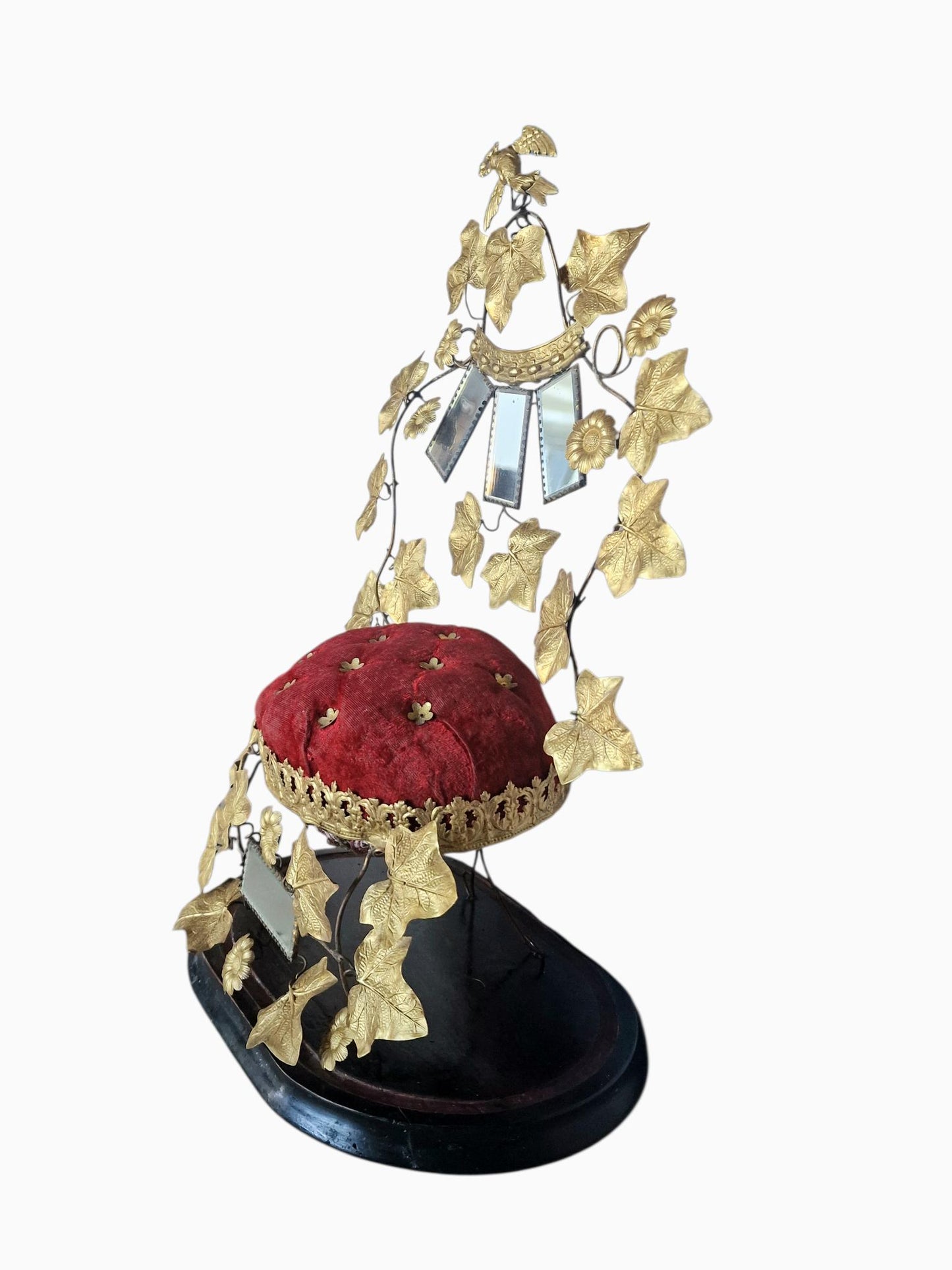 19th Century French Bridal Chair Ring Holder, Napoleon III Gilded Ivy Detail