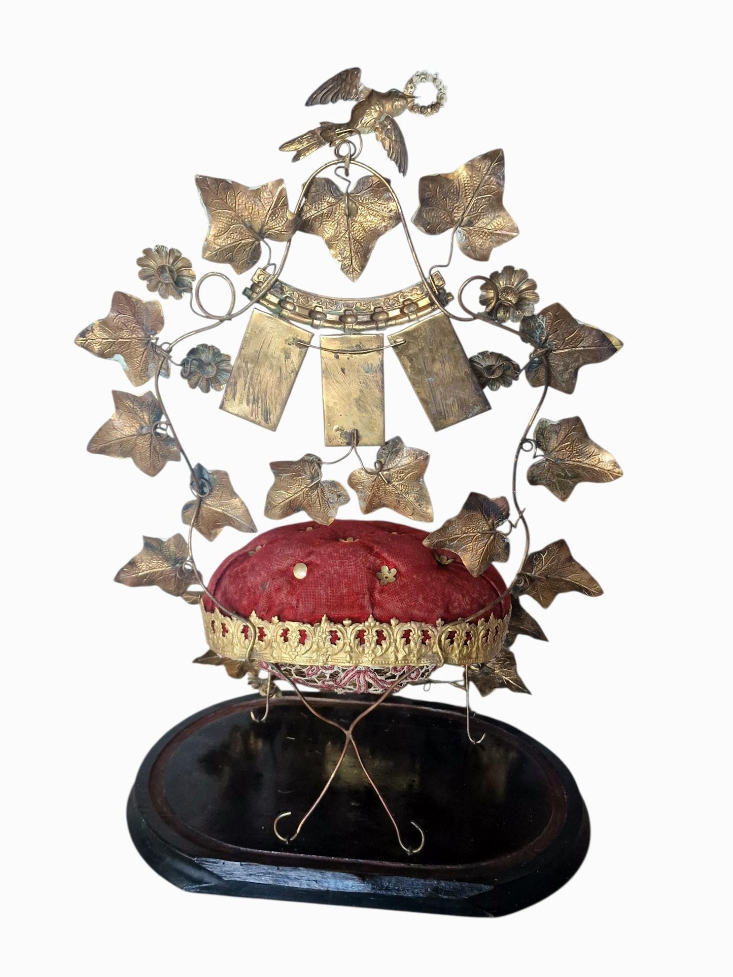 19th Century French Bridal Chair Ring Holder, Napoleon III Gilded Ivy Detail