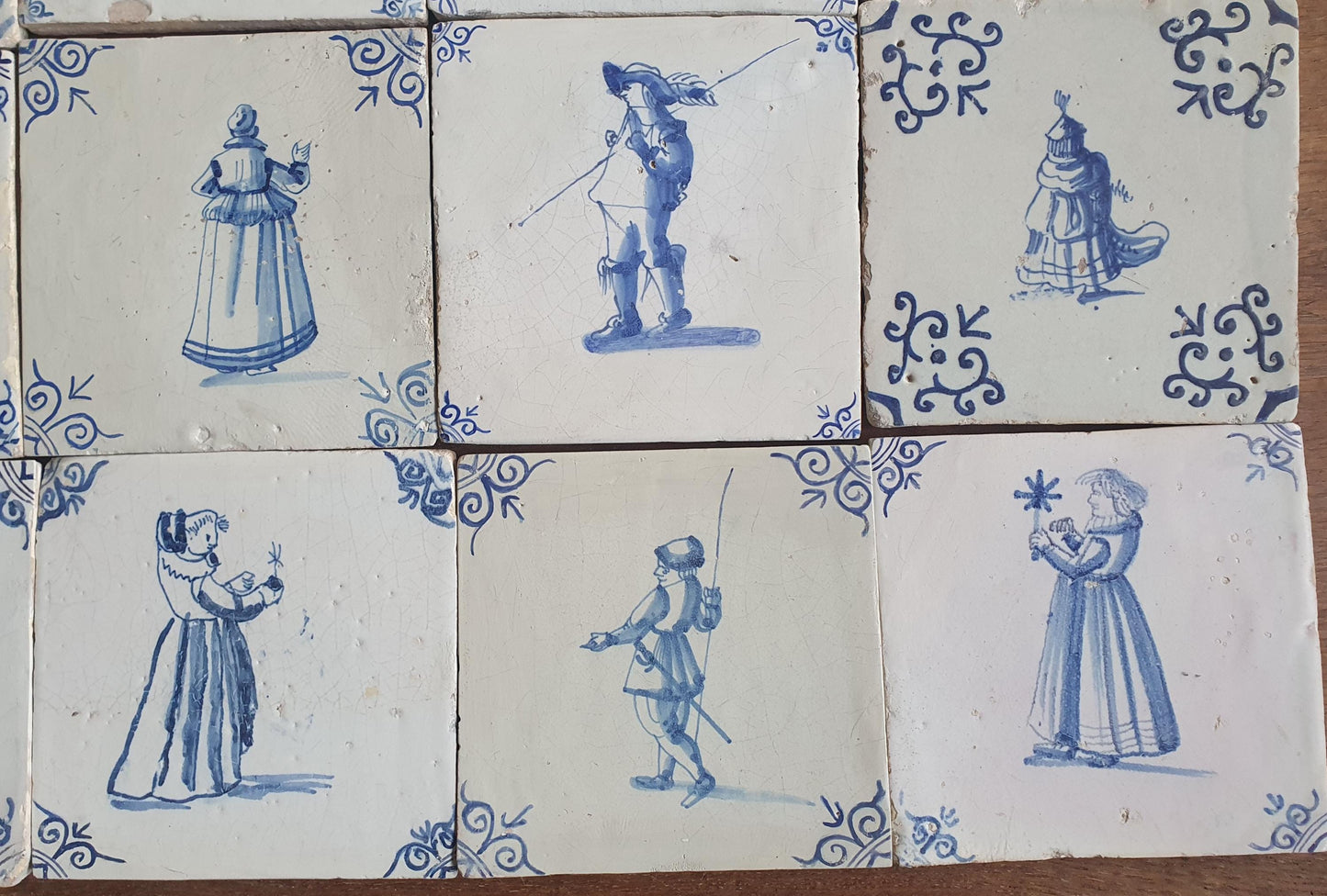 17th Delft tiles was  made around 1650 and depicts a crafts set of 20