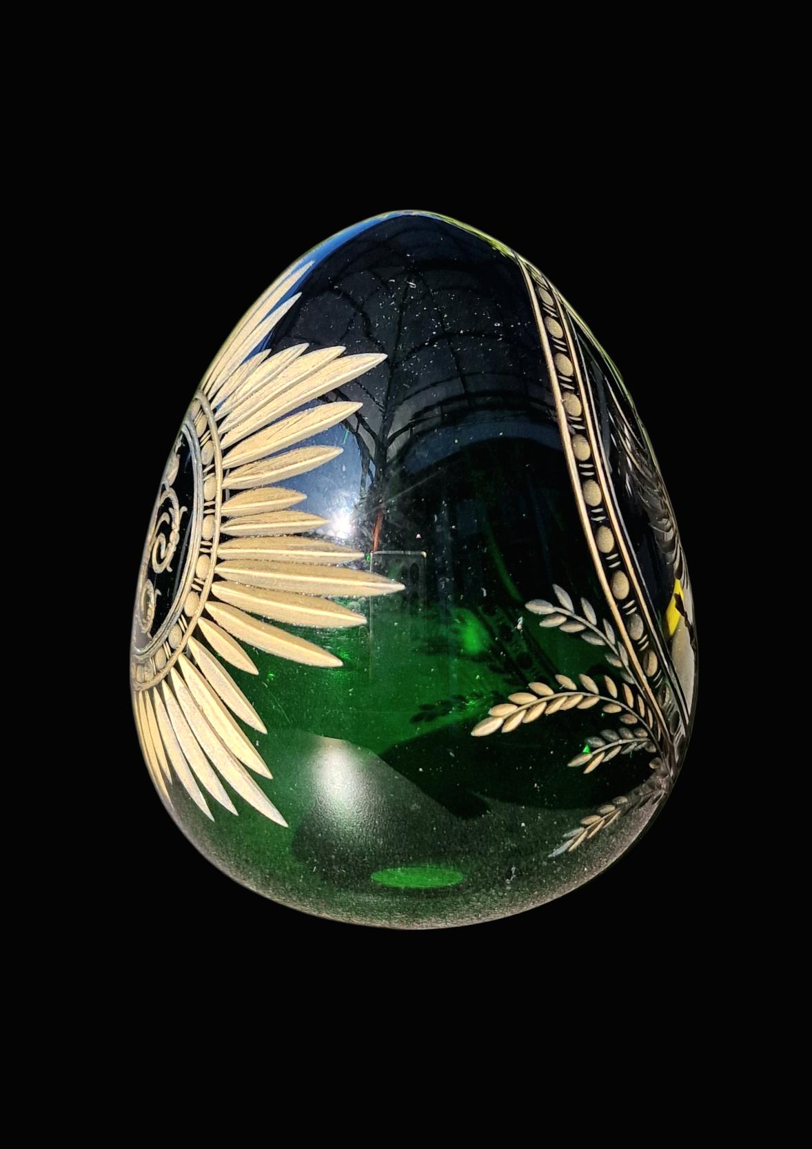 Fabergé Emerald Crystal Egg, Double Eagle Gilded Symbol, Etched Lead Crystal (Collector Item)