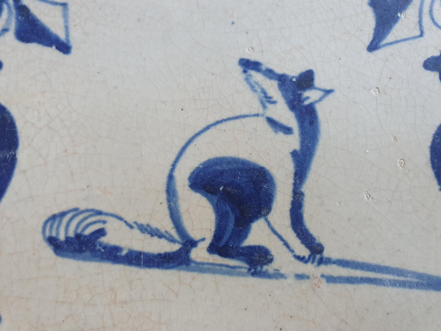 Dutch Delft  Tile, Fox in baluster, 17th century blue walltile, ca 1630