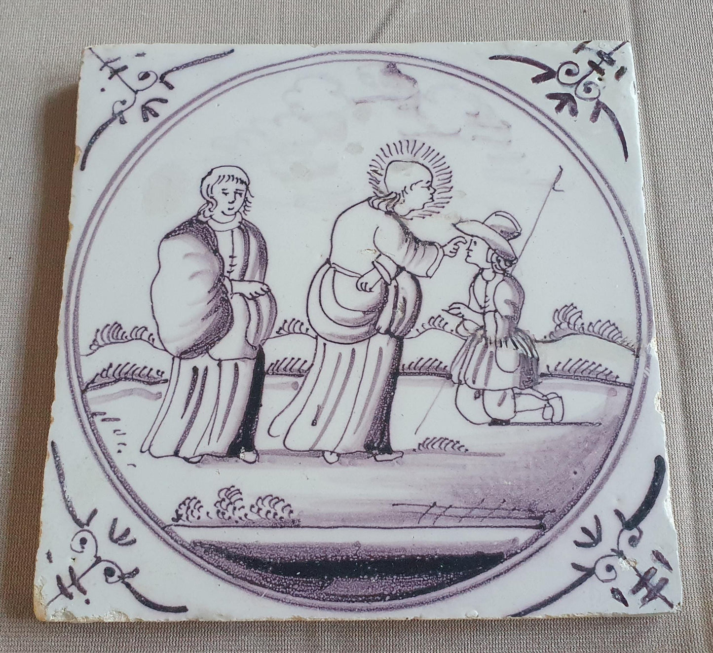 Antique Delft mangaan tile, Biblical Scene, Oxhead Corner Motif, 18th