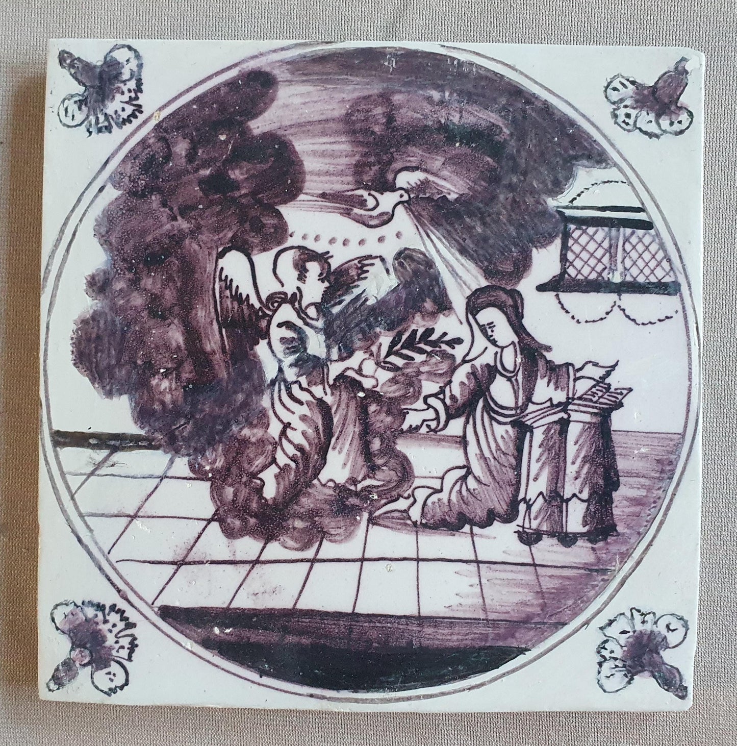Antique Delft mangaan tile, Biblical Scene, Oxhead Corner Motif, 18th
