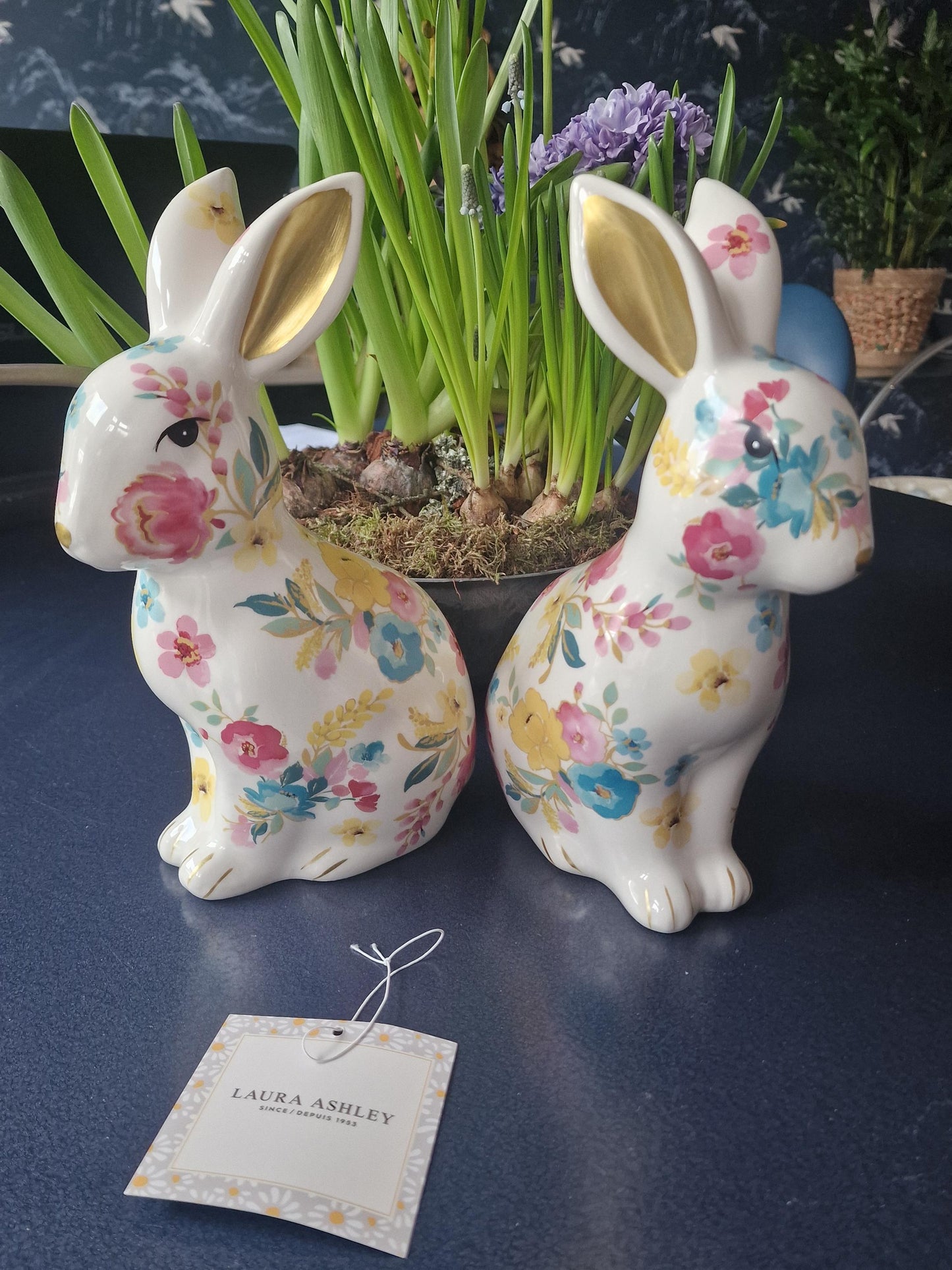 Laura Ashley - adorable bunnies, a set of flowered easterbunnies hare