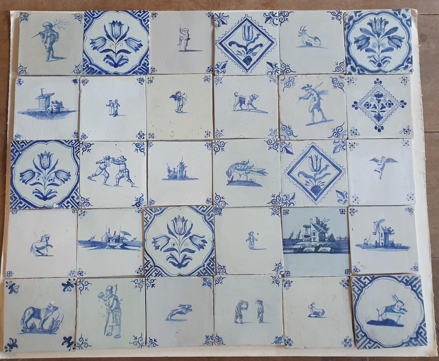 17th/18th  Delft tiles, a mix of antique tiles of 30