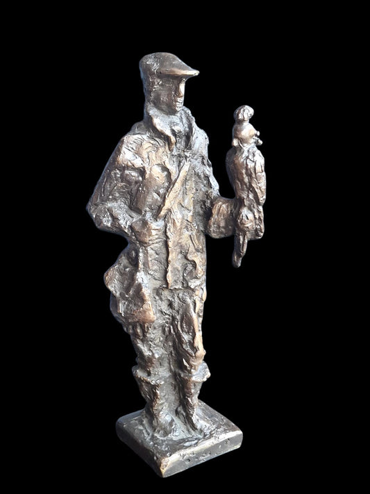 Willy van der Put Bronze Falconer witj falcon, Sculpture – Signed Dutch Falconry Art Figure